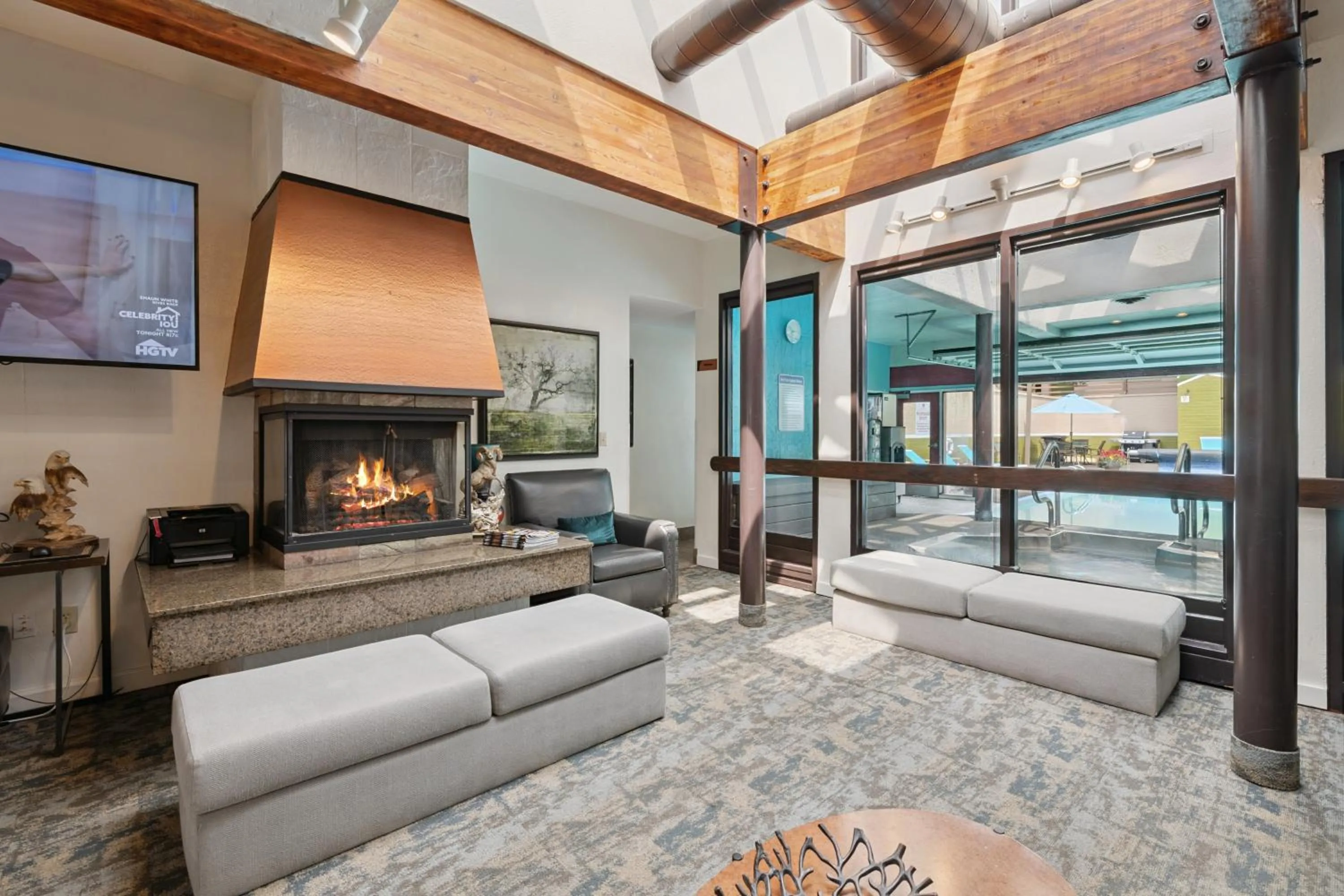 Communal lounge/ TV room in Eagle Point Resort