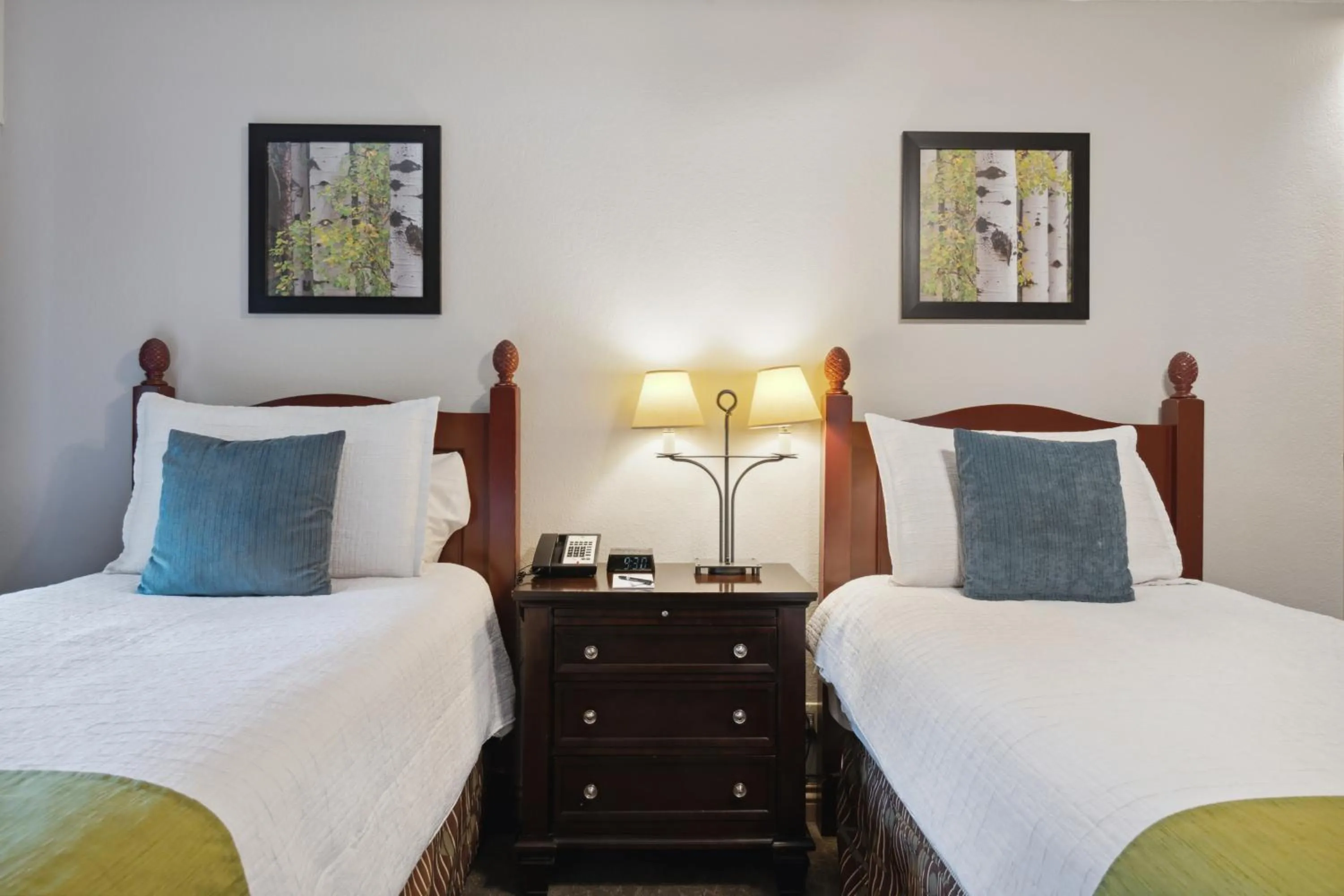 Bedroom, Bed in Falcon Point