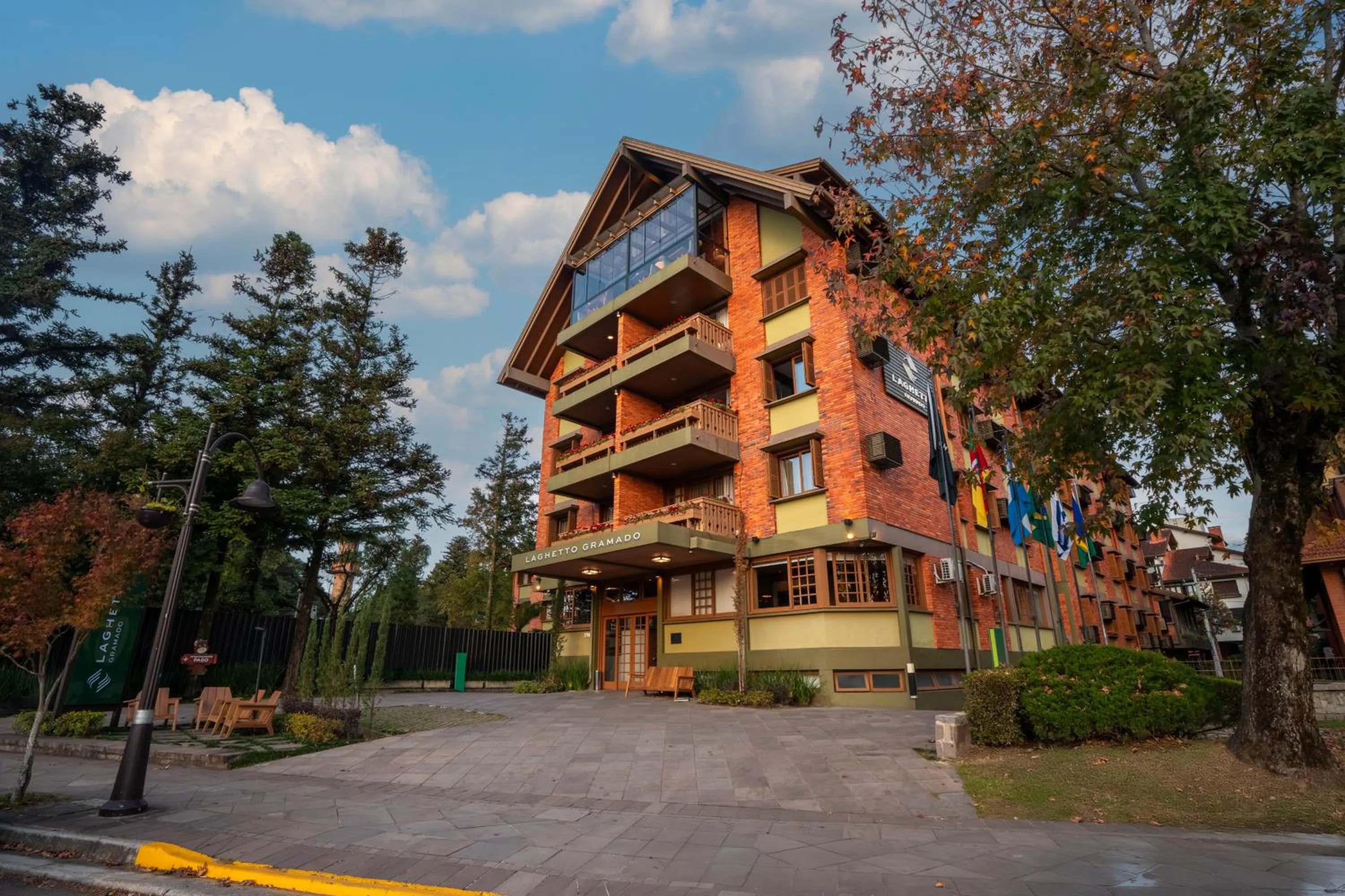 Property building in Hotel Laghetto Gramado