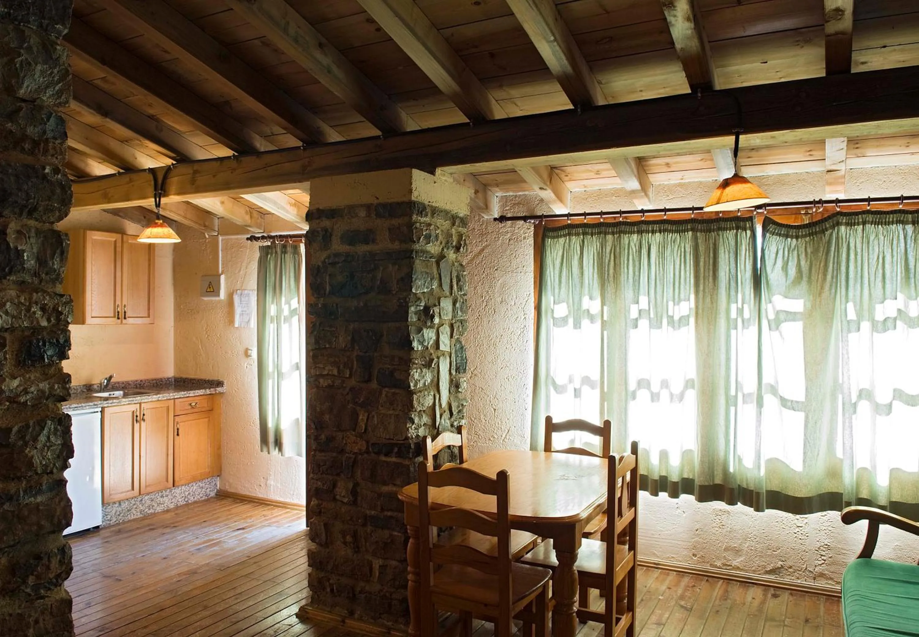 Seating area in Albergue Inturjoven Cortes De La Frontera