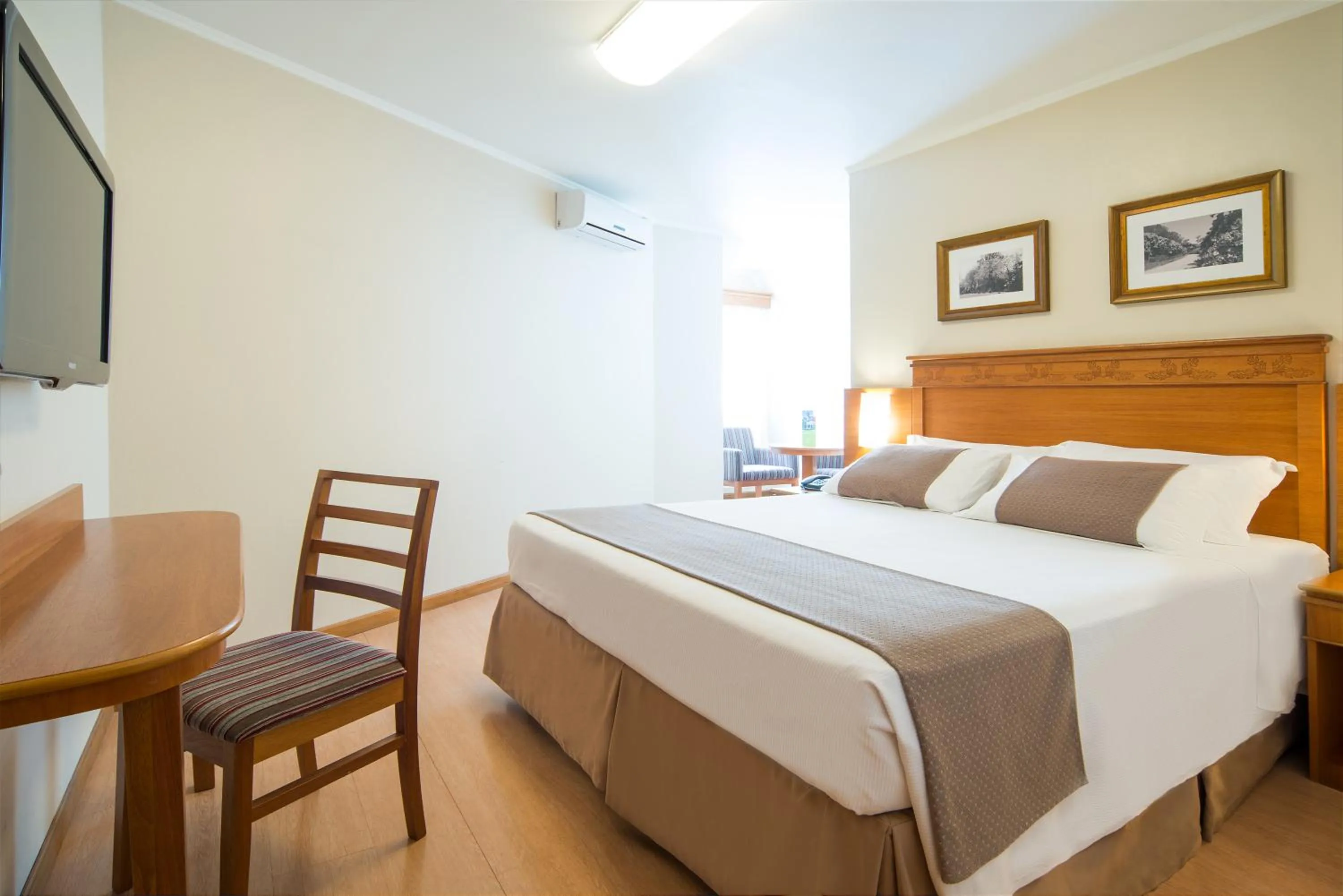 Bedroom, Bed in Hotel Laghetto Premio