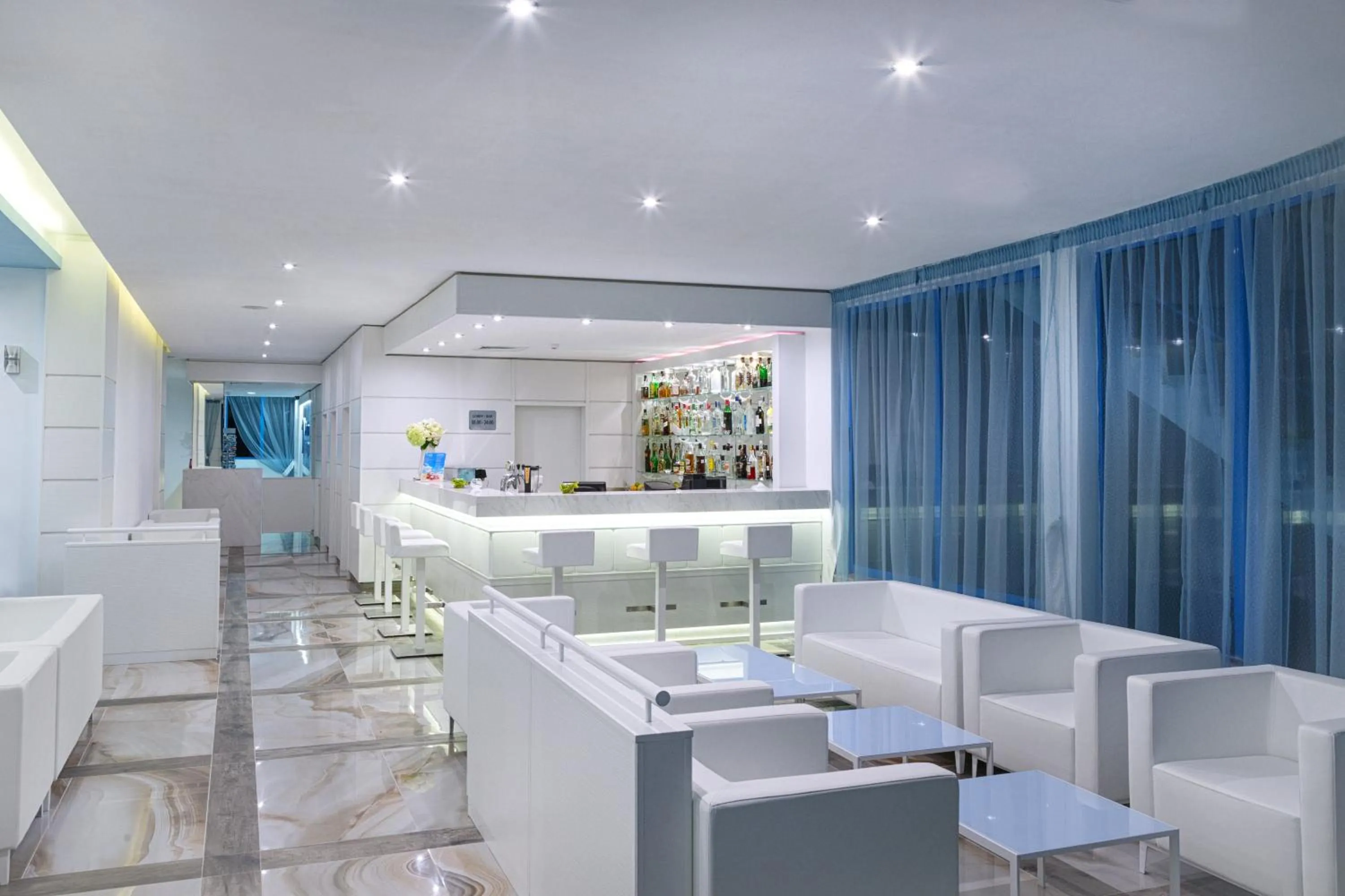 Lounge or bar in Hotel Perla Beach Club - All Inclusive
