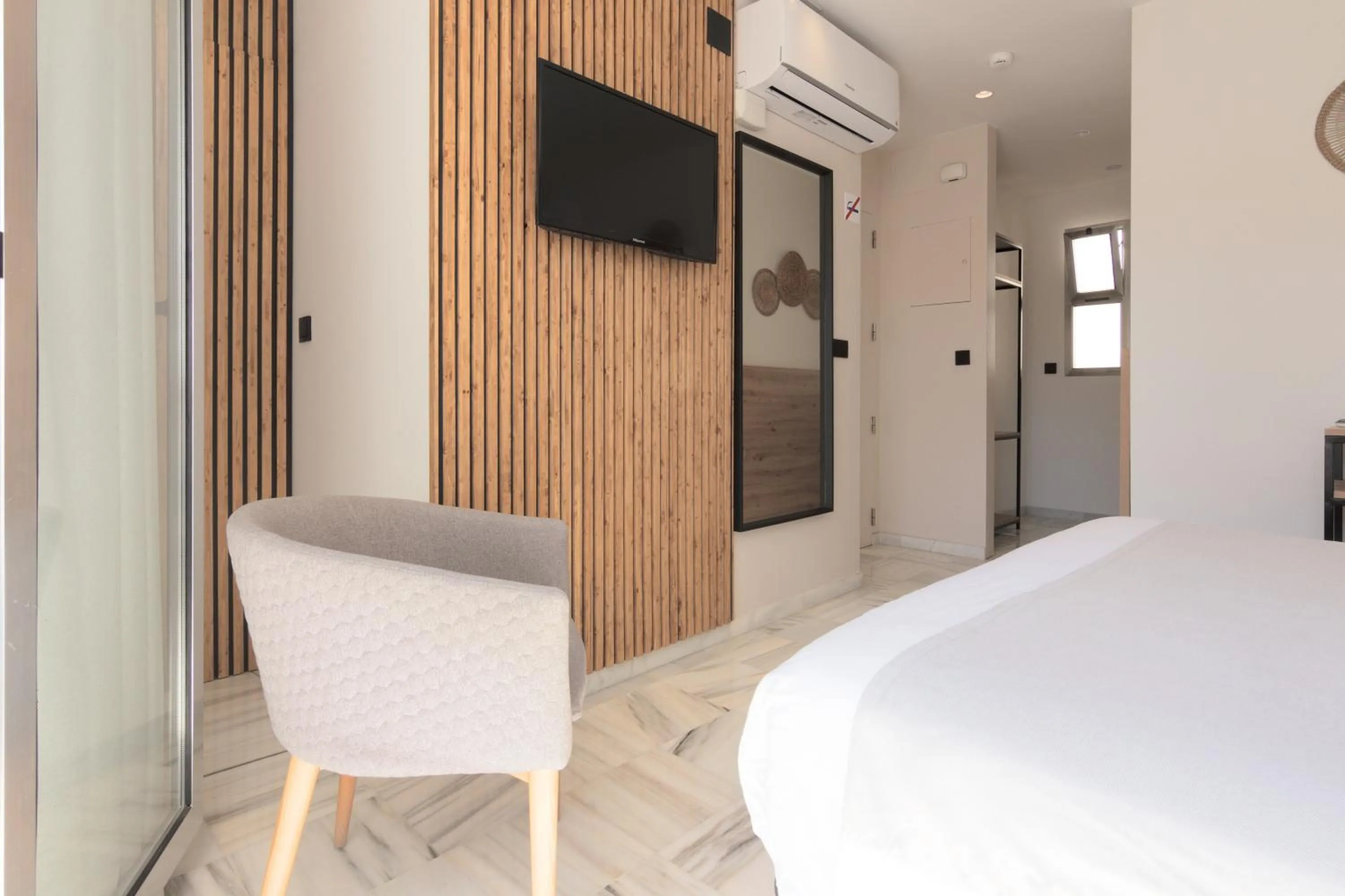 Bedroom, Bed in Hotel La Milagrosa