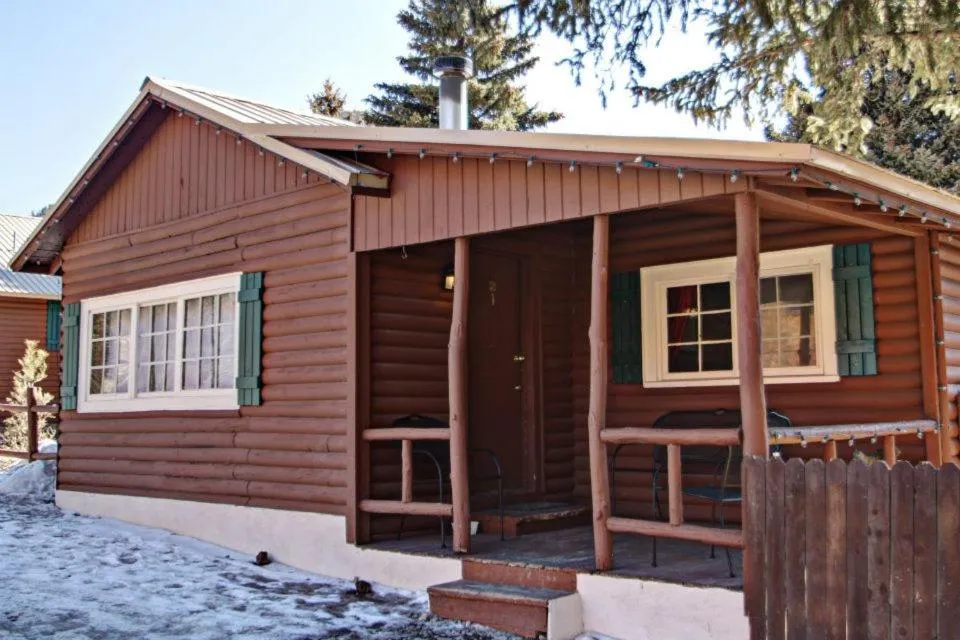 Three Bears Lodge