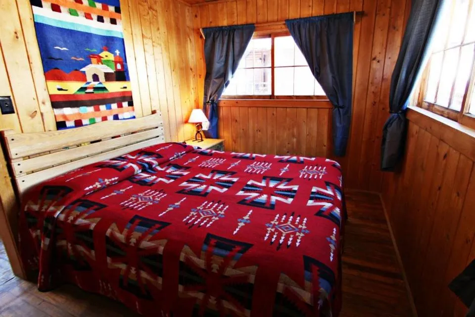 Bedroom, Bed in Three Bears Lodge