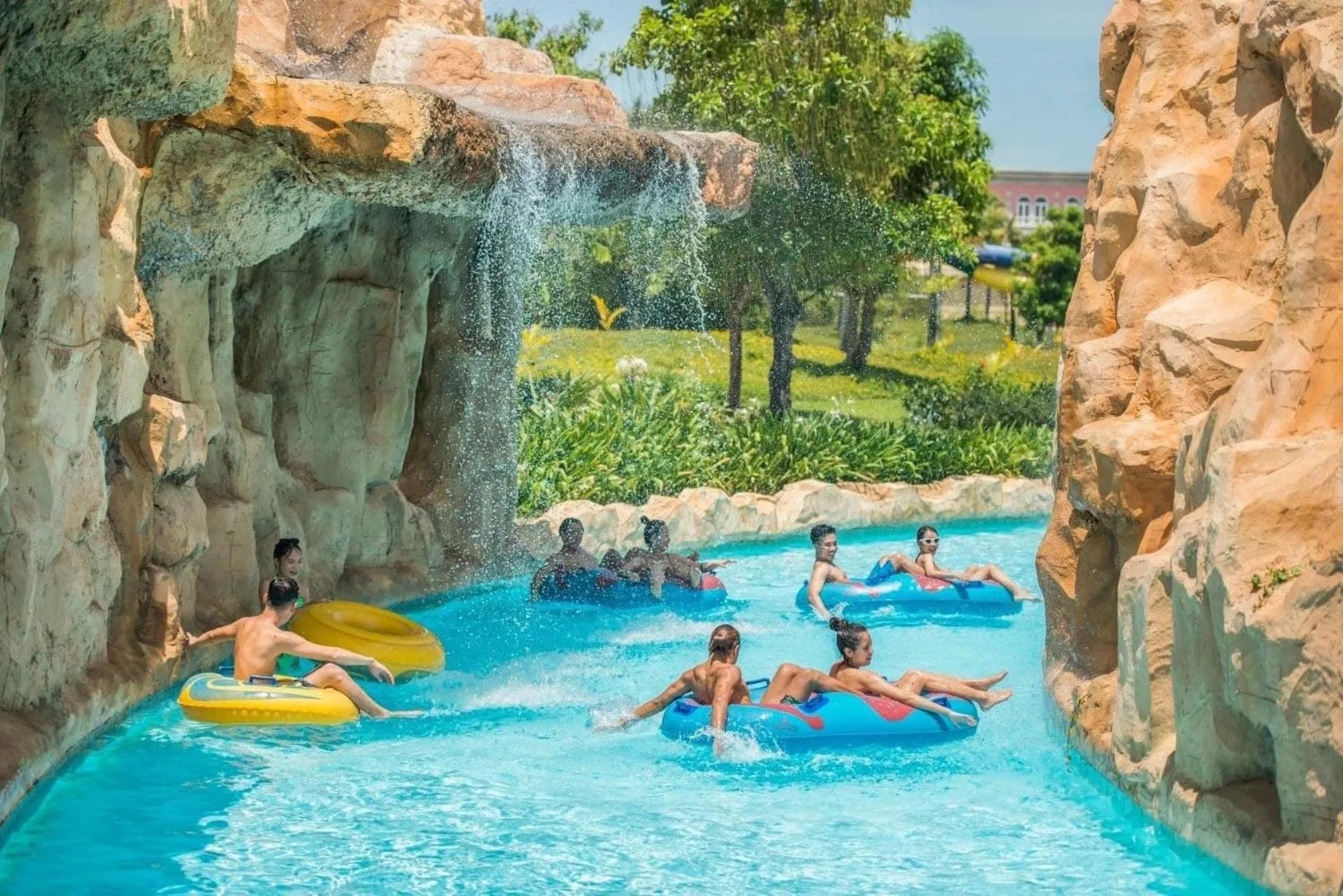 Nearby landmark in Cuong Thinh Homestay