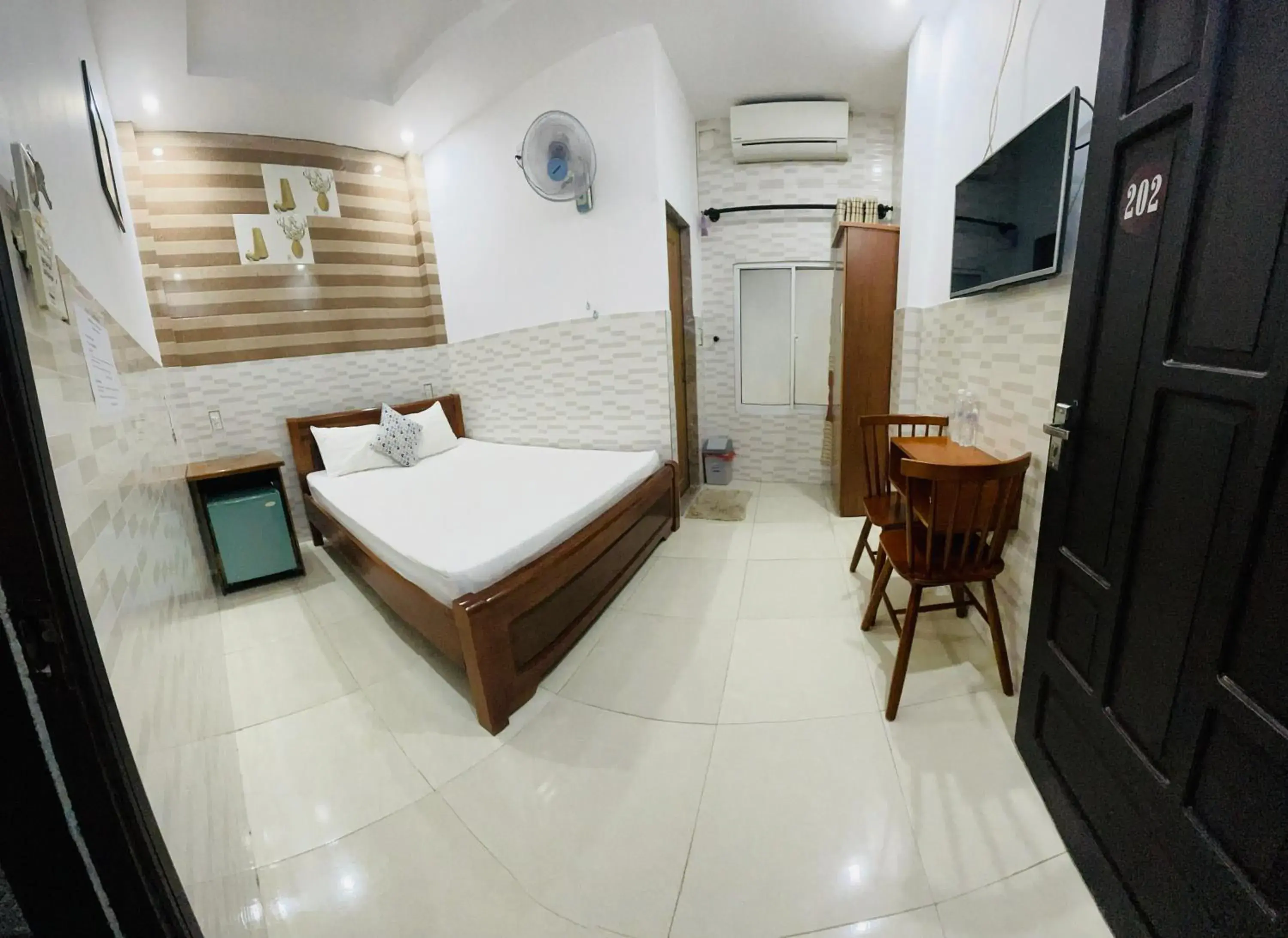 Standard Queen Room in Cuong Thinh Homestay Standard Queen Room in Cuong Thinh Homestay