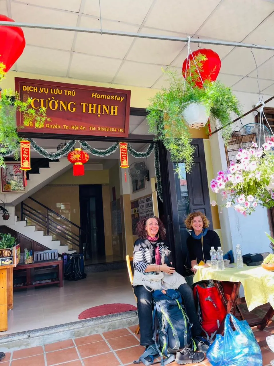 group of guests in Cuong Thinh Homestay