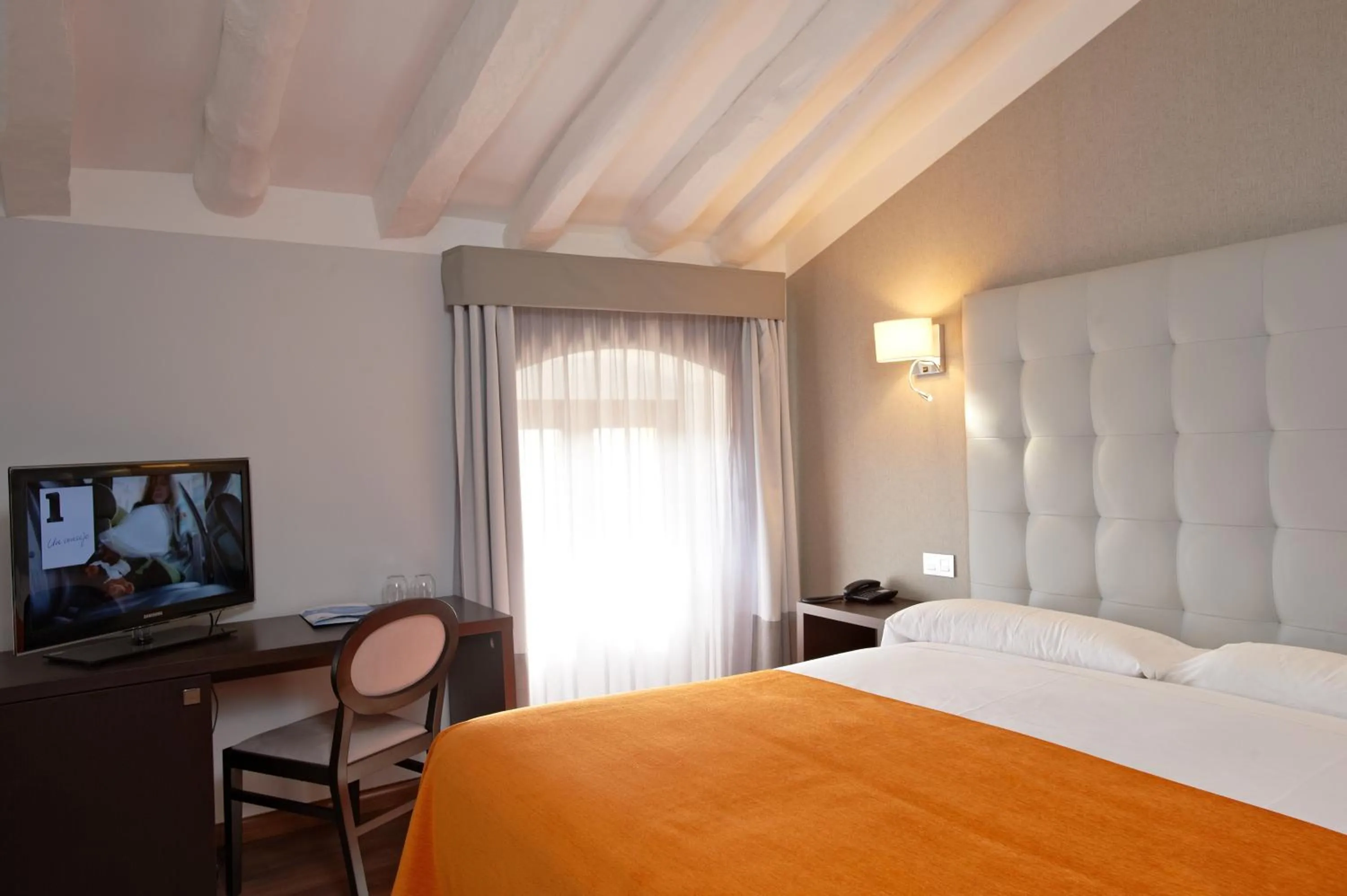 Double or Twin Room with Spa Access in Hotel Termas Balneario Termas Pallares