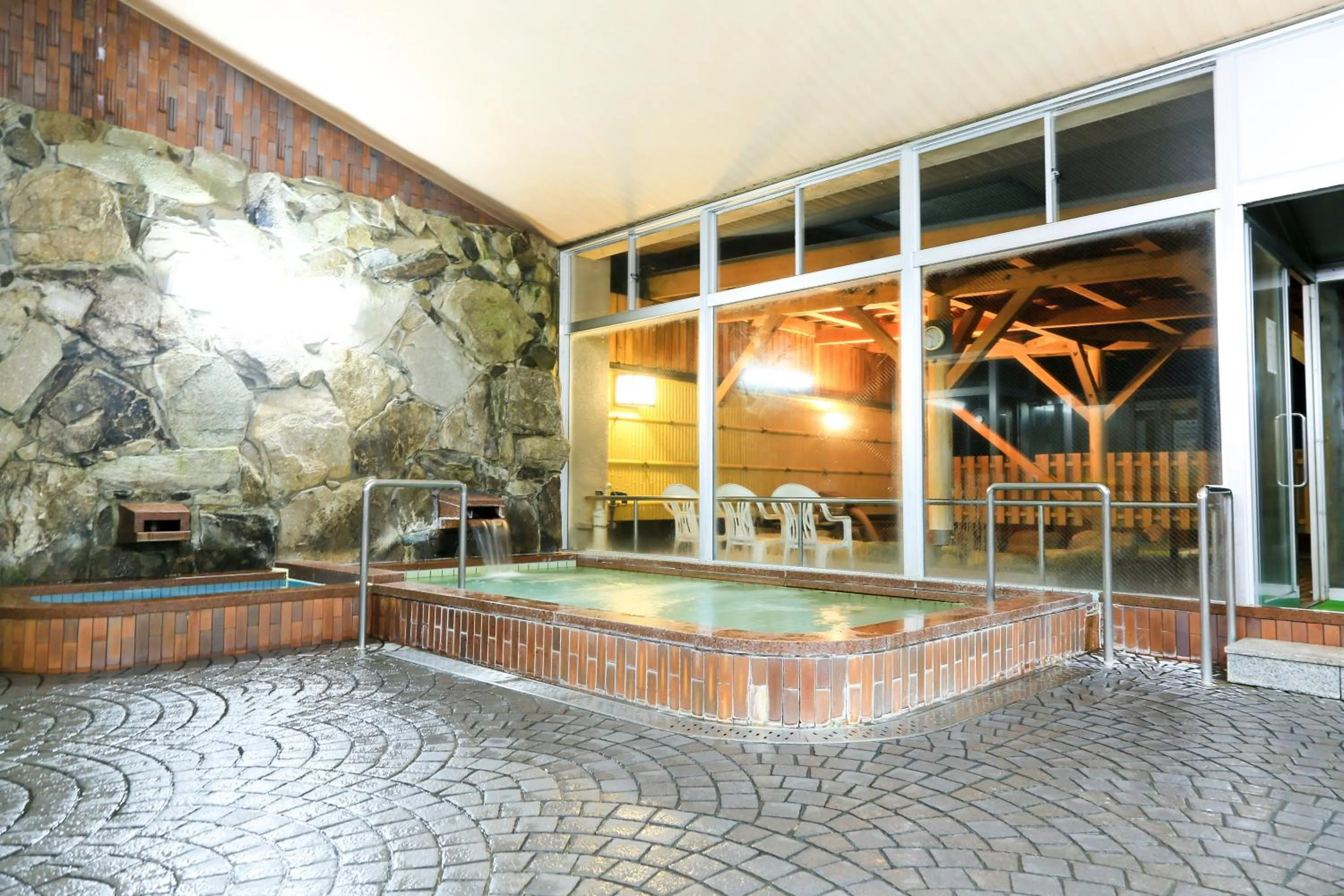 Hot Spring Bath in Tango Onsen Hashiudosou