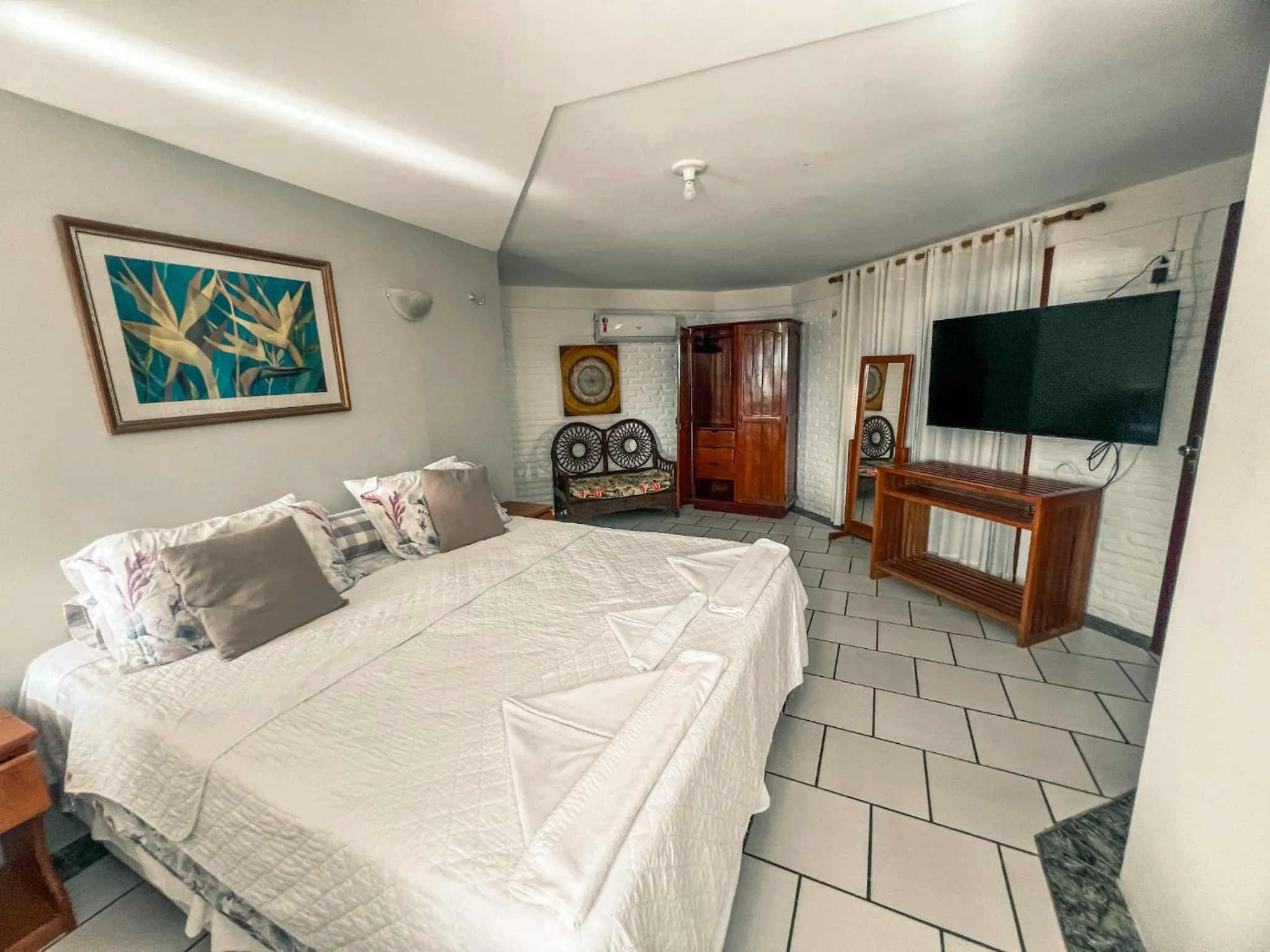 Bed in Falésia Praia Hotel