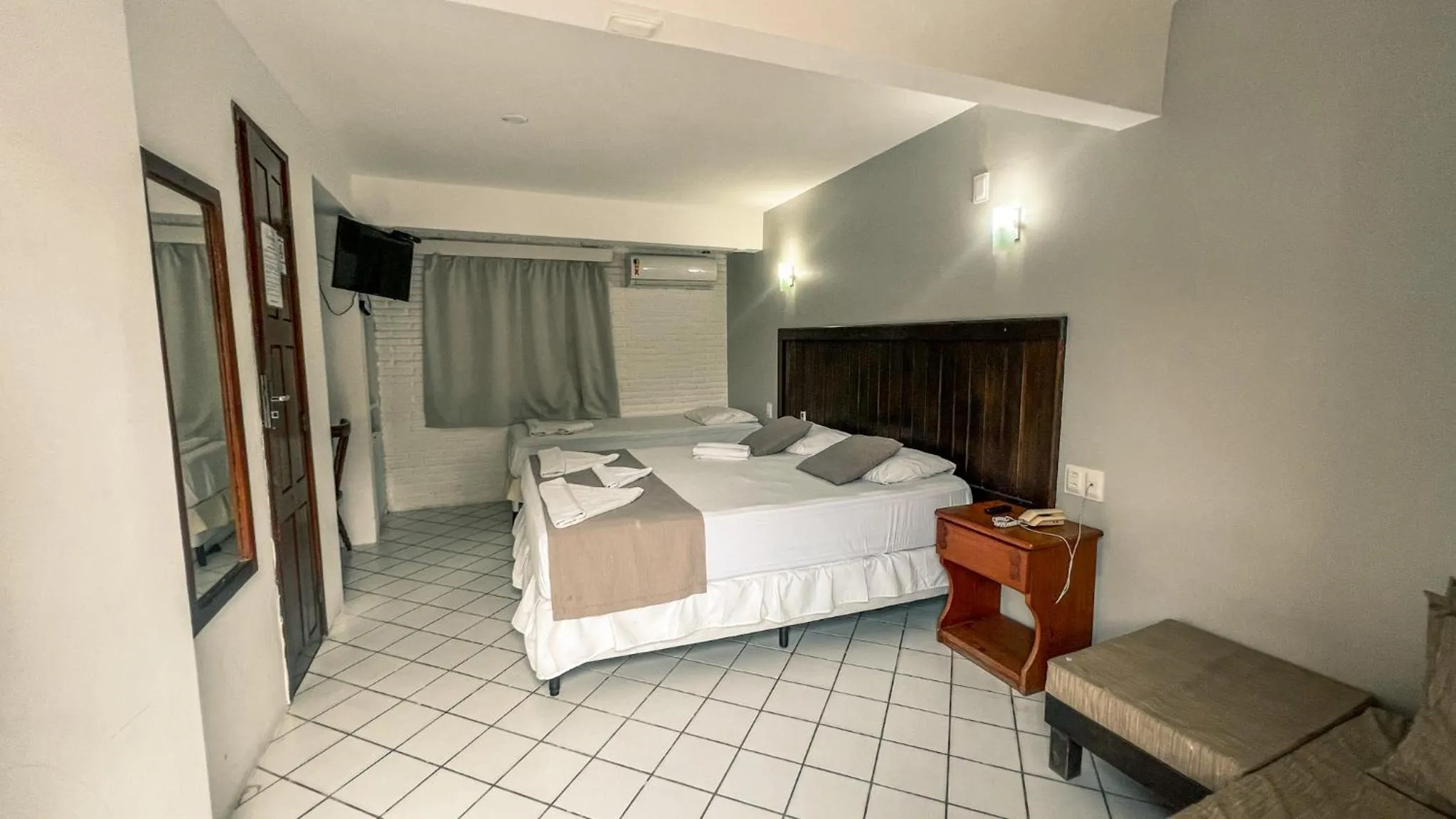 Bed in Falésia Praia Hotel