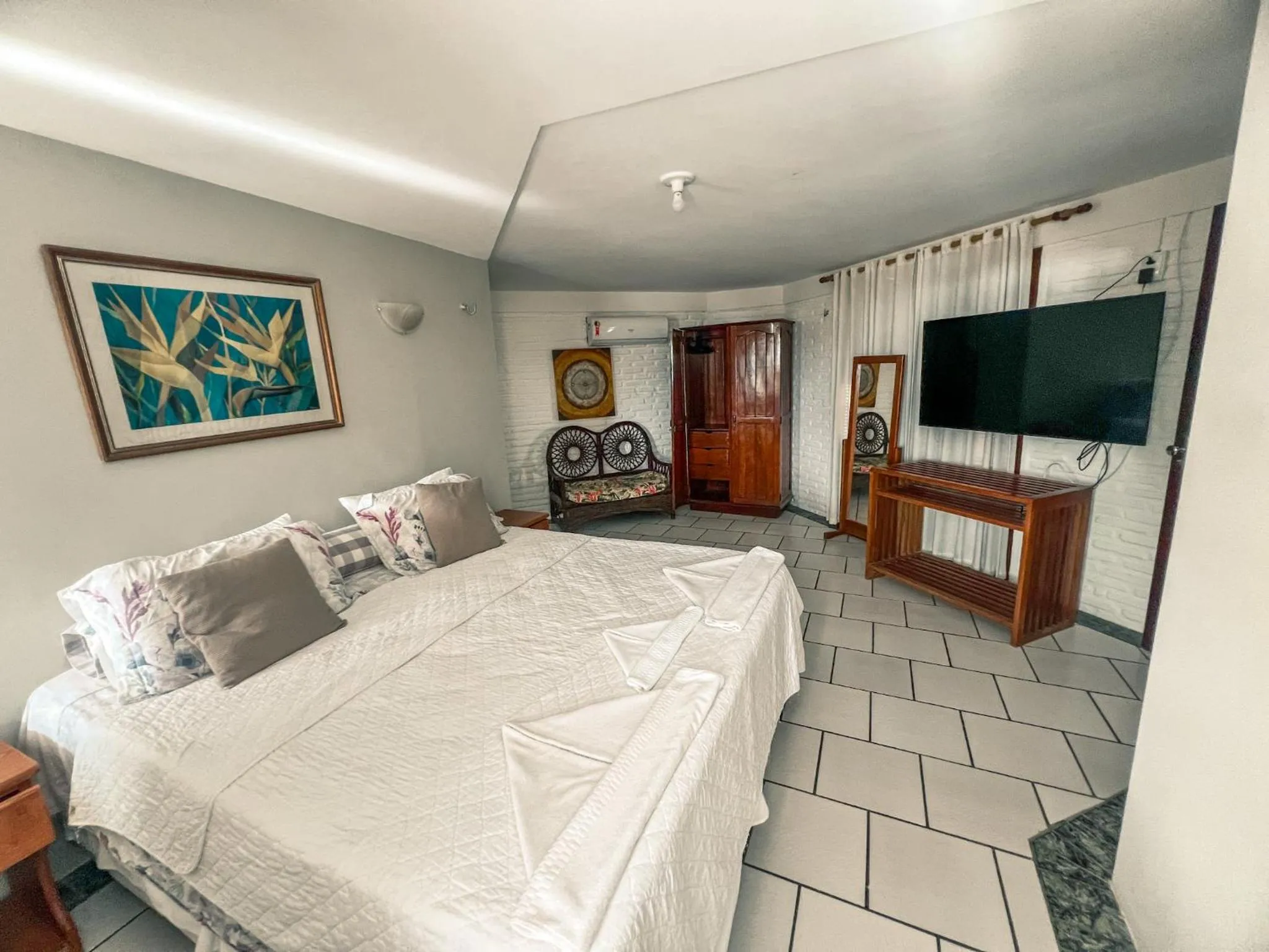 Bed in Falésia Praia Hotel