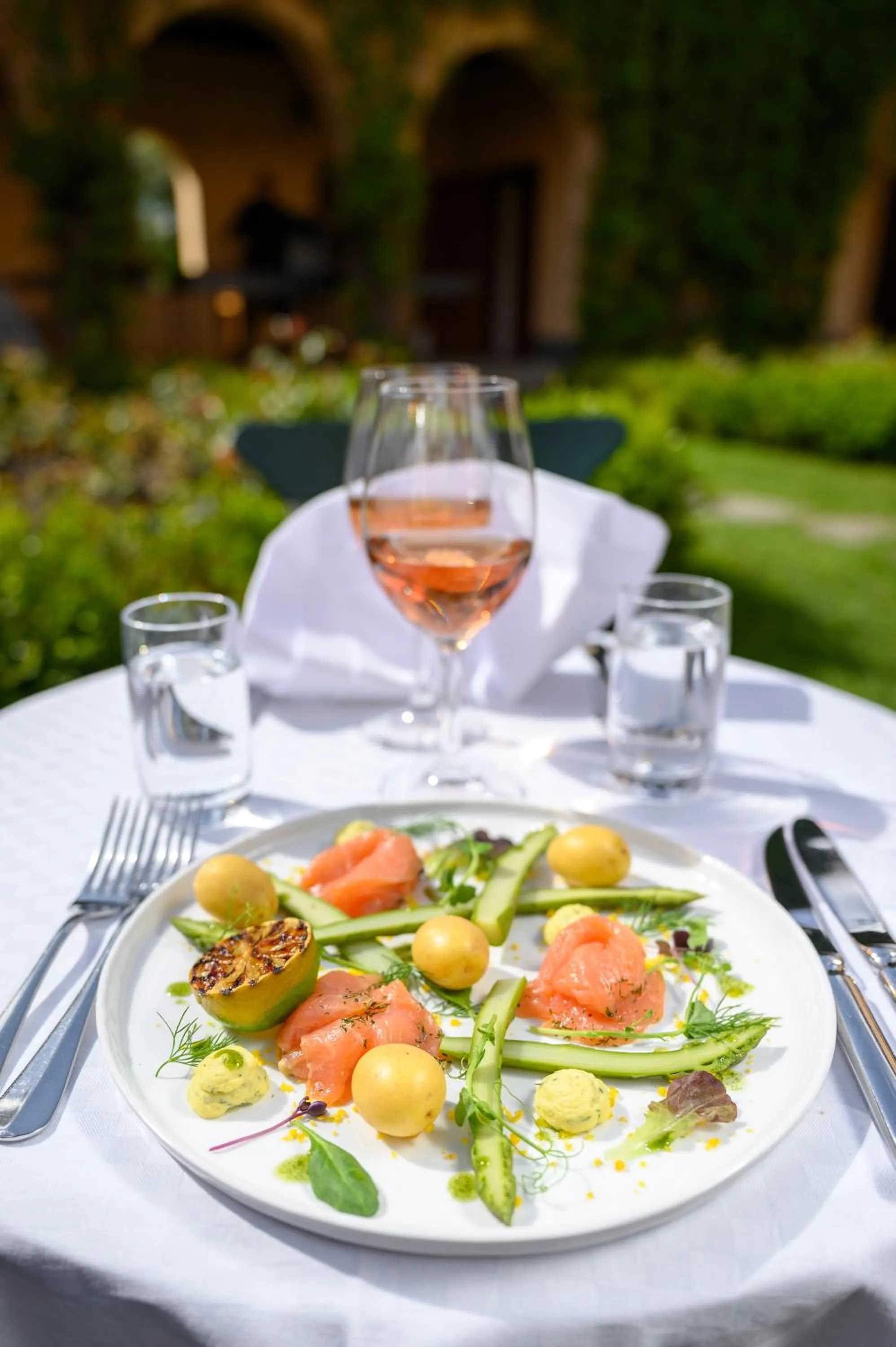 Restaurant/places to eat in Sigtunastiftelsen Hotell & Konferens