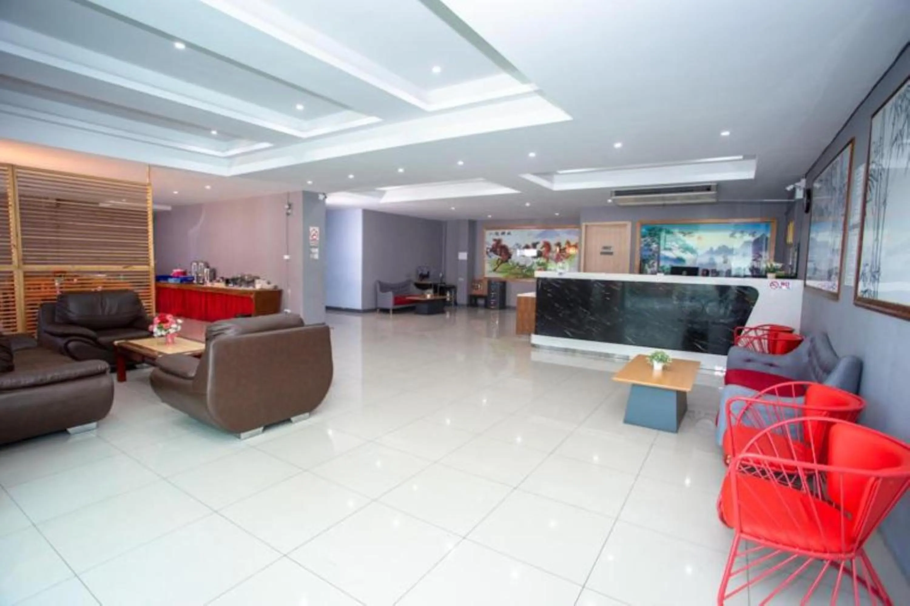 Lobby or reception in 99hotel