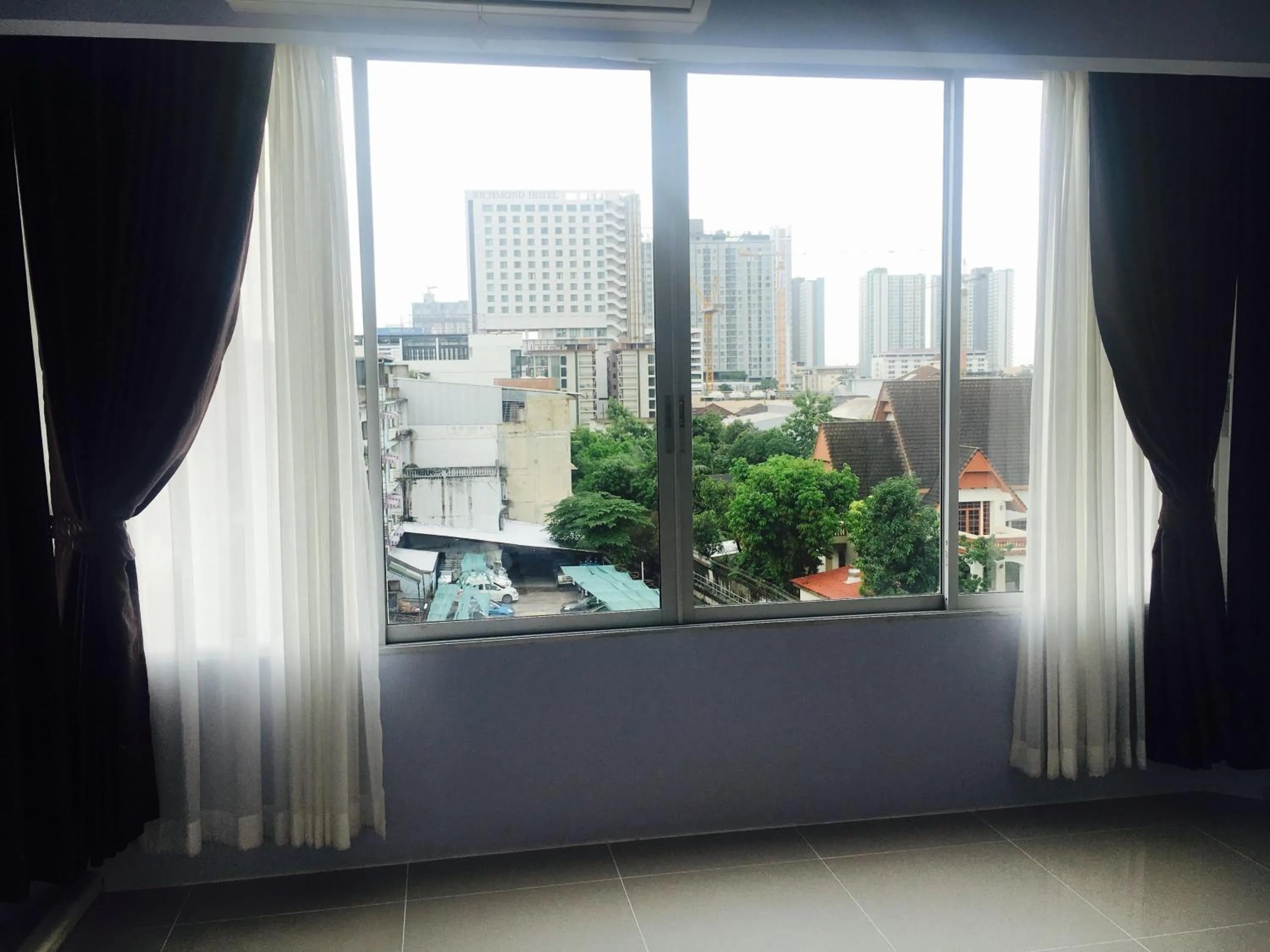 City view in 99hotel