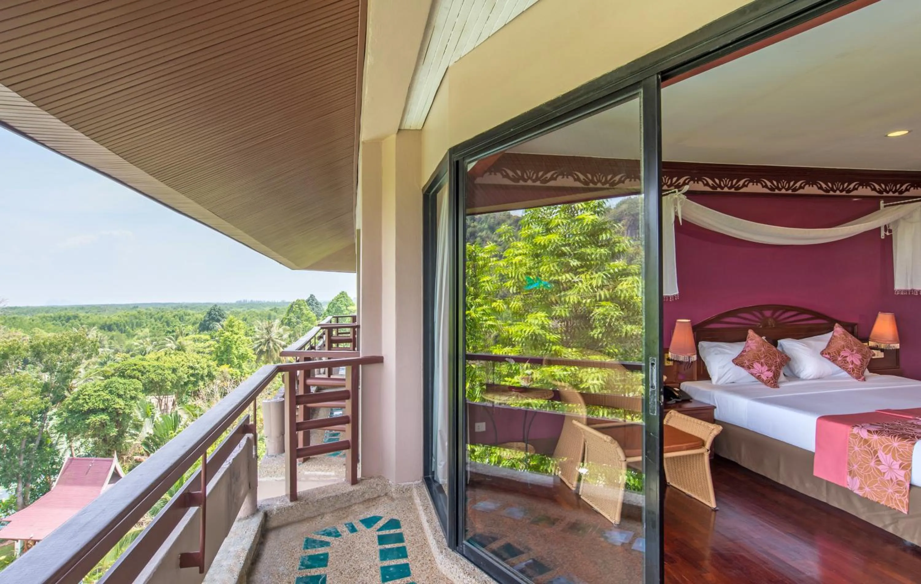Garden view, Balcony/Terrace in Maritime Park And Spa Resort