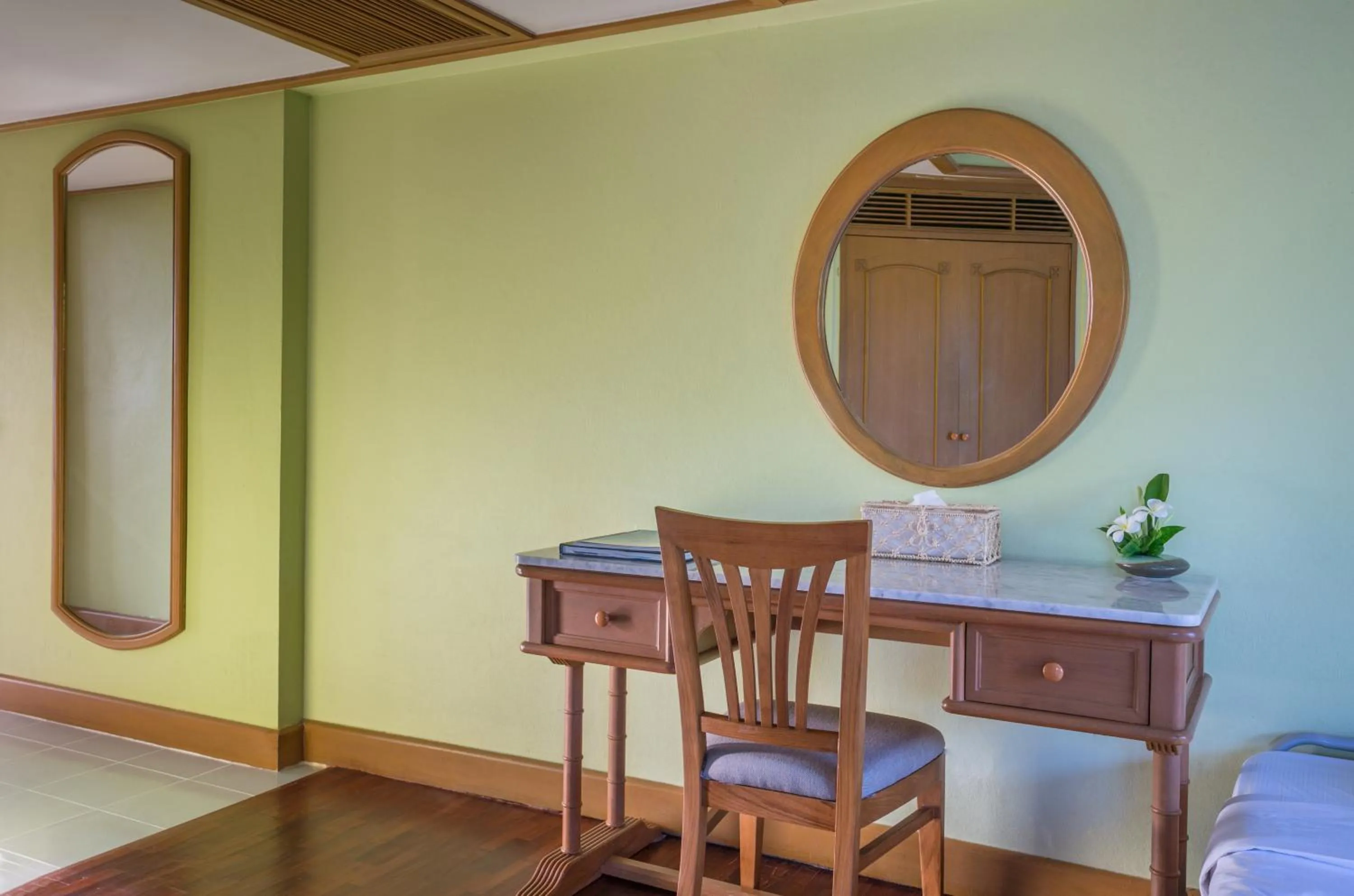 TV/Entertainment Center in Maritime Park And Spa Resort