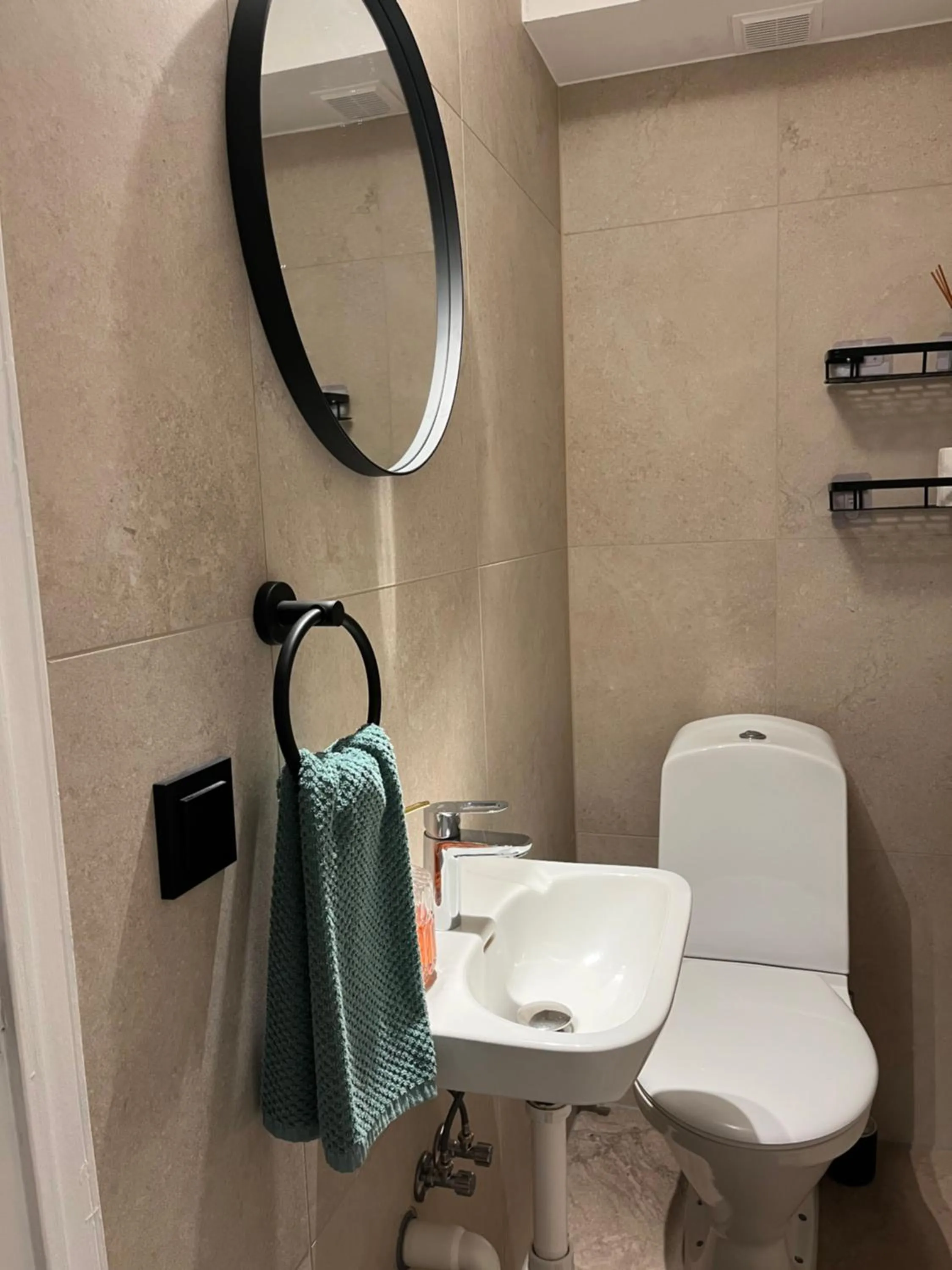 Toilet in Guesthouse Hvammur by the Harbour