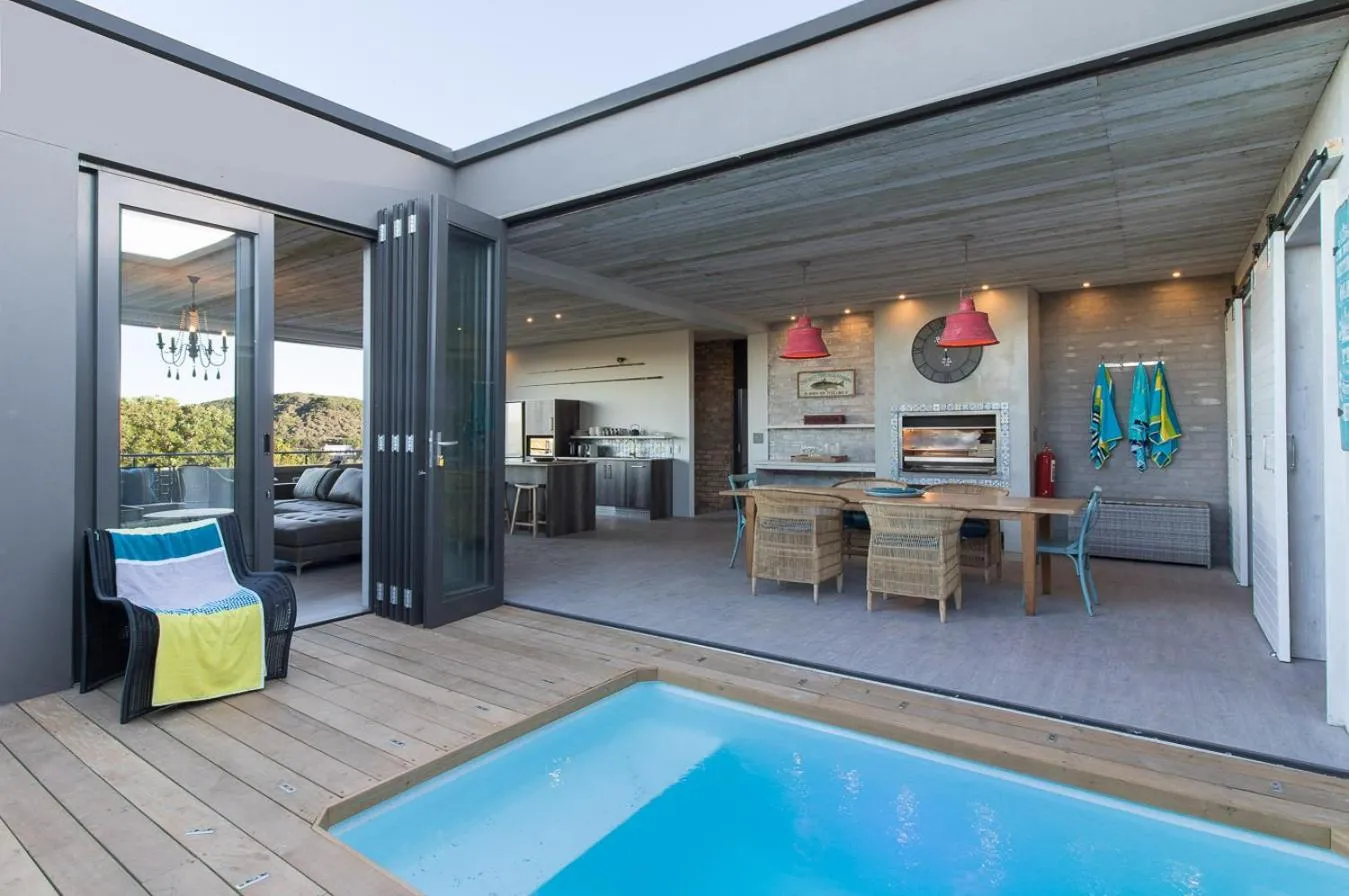 Swimming pool in The Quarter Deck