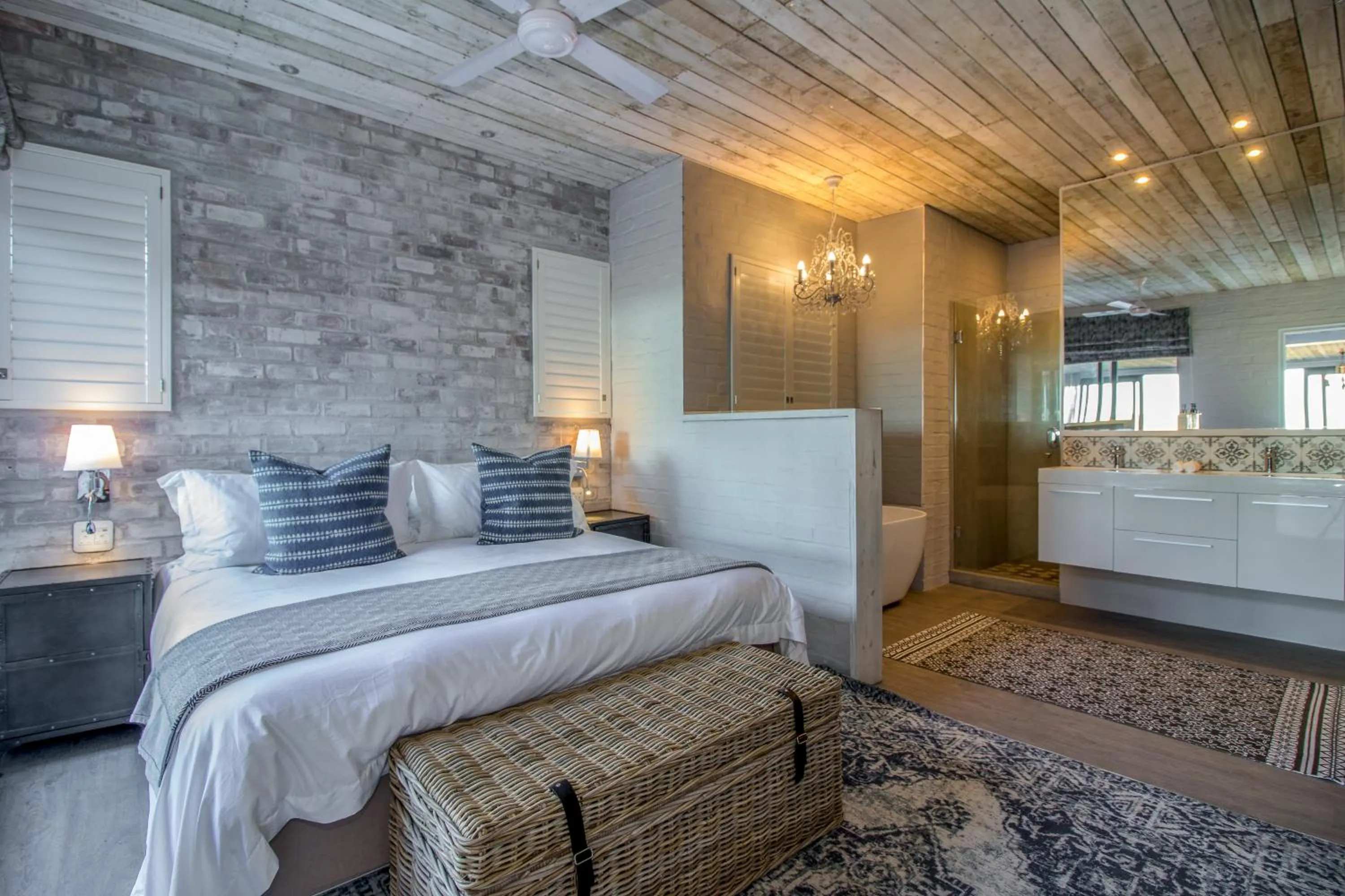 Bed in The Quarter Deck