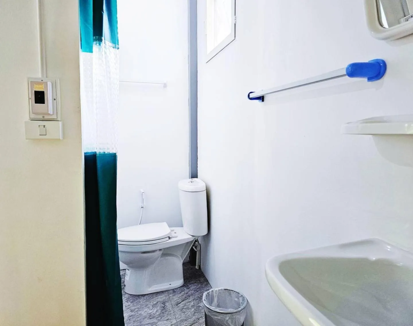 Toilet in P.California Inter Hostel