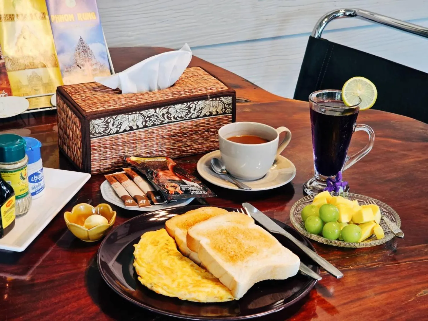 Breakfast in P.California Inter Hostel