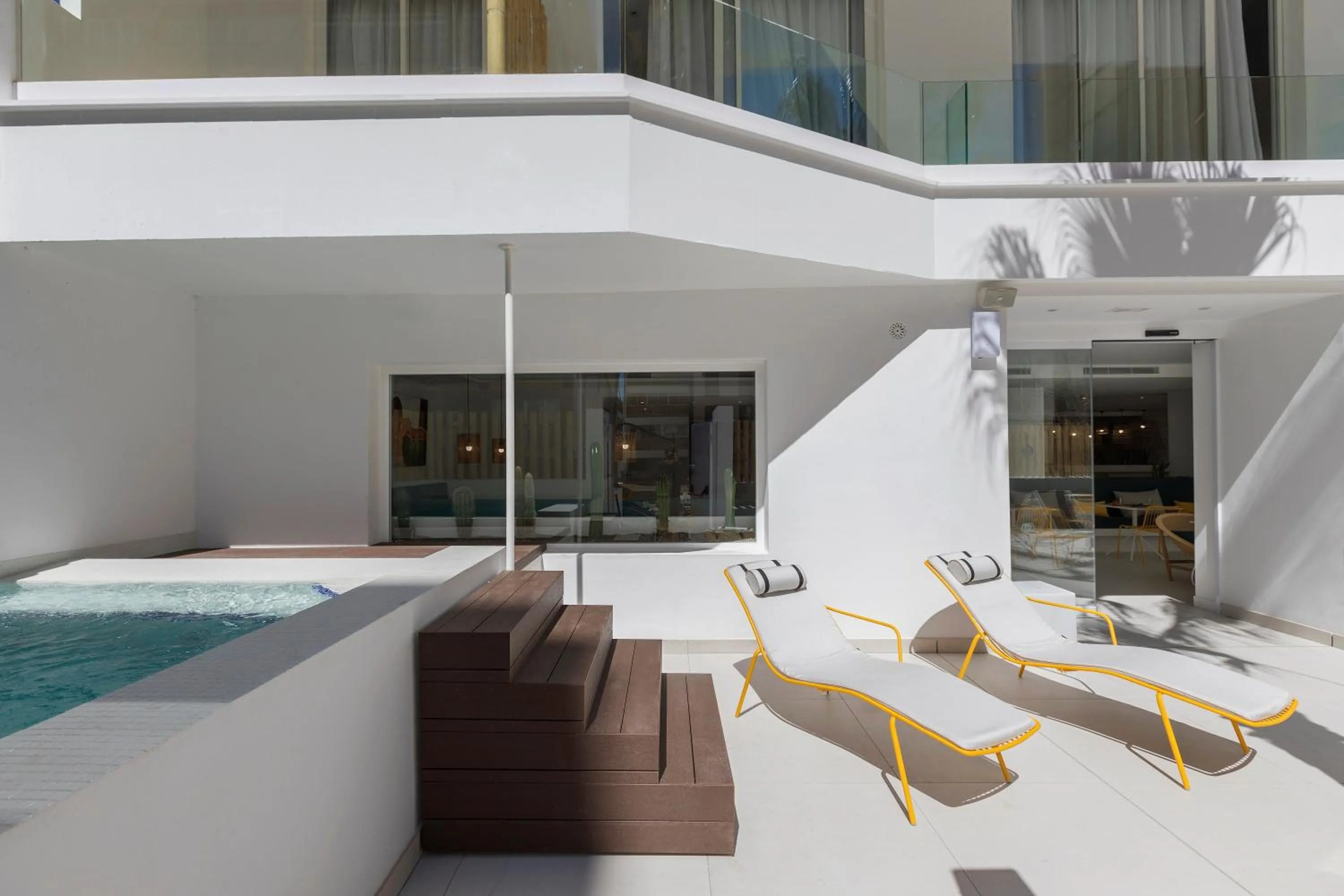 Area and facilities in whala!fun