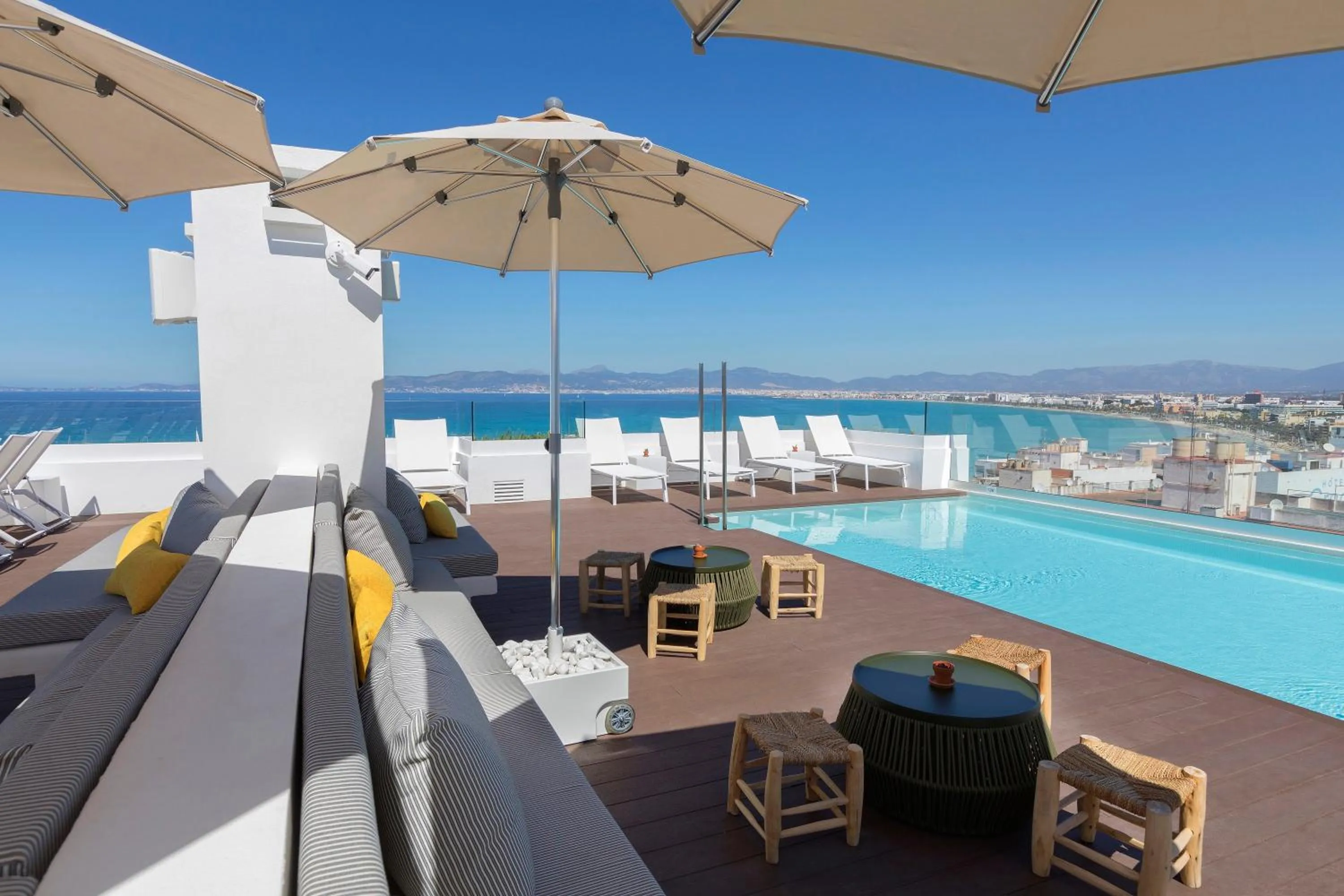 Swimming pool in whala!fun