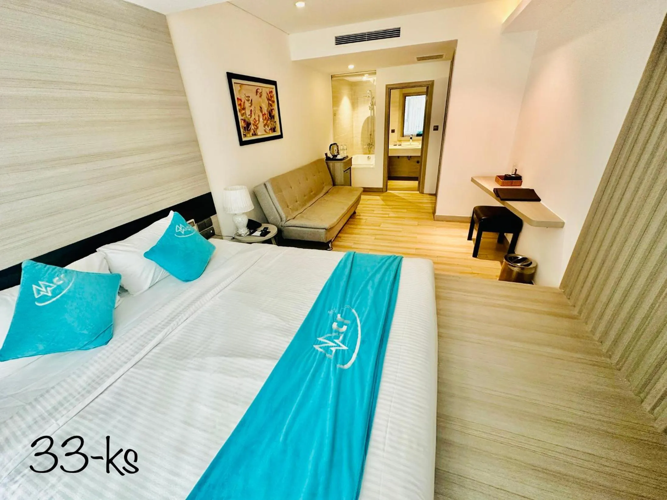 Bed in The MCR Luxury Nha Trang