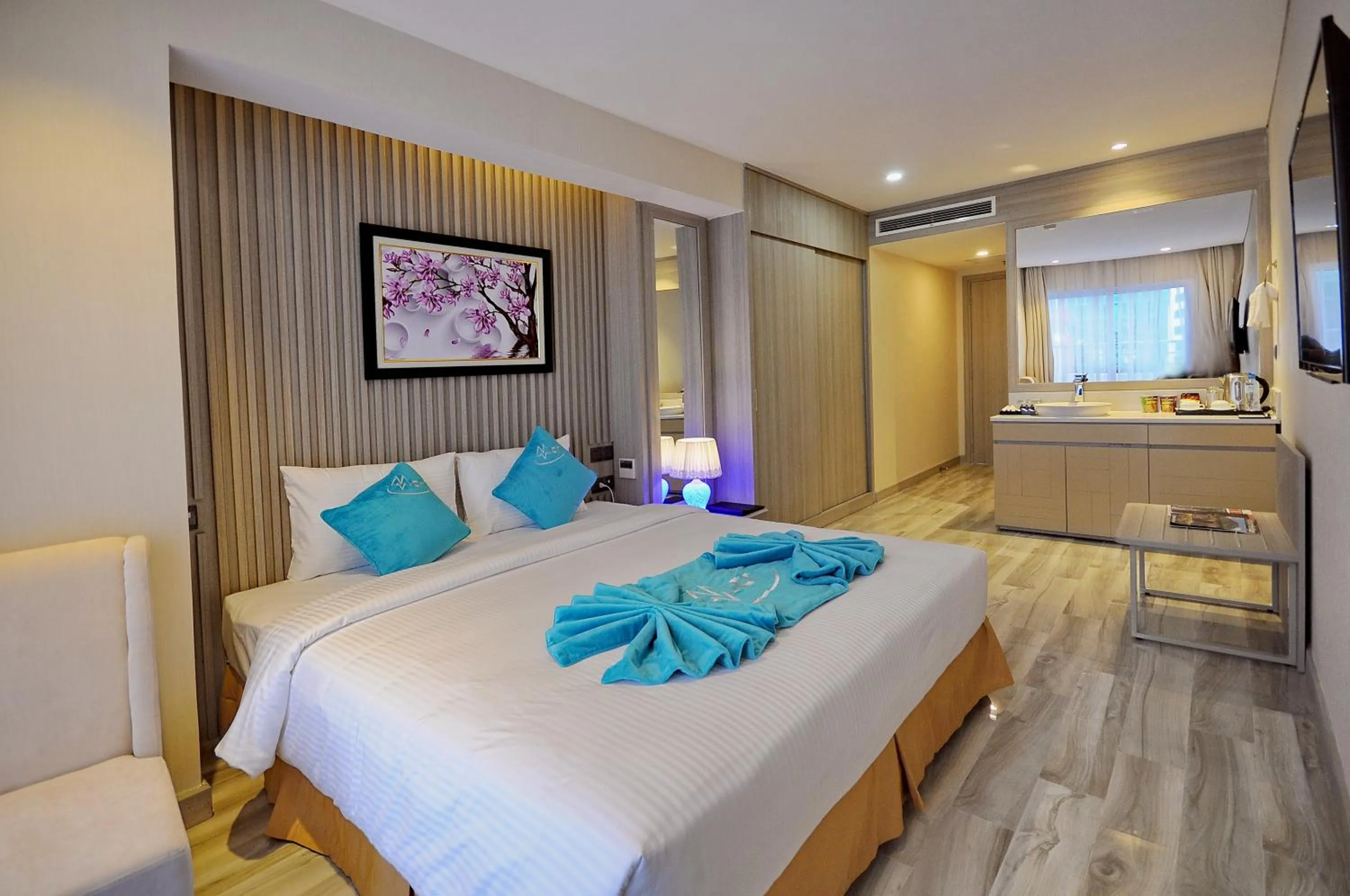 Bed in The MCR Luxury Nha Trang