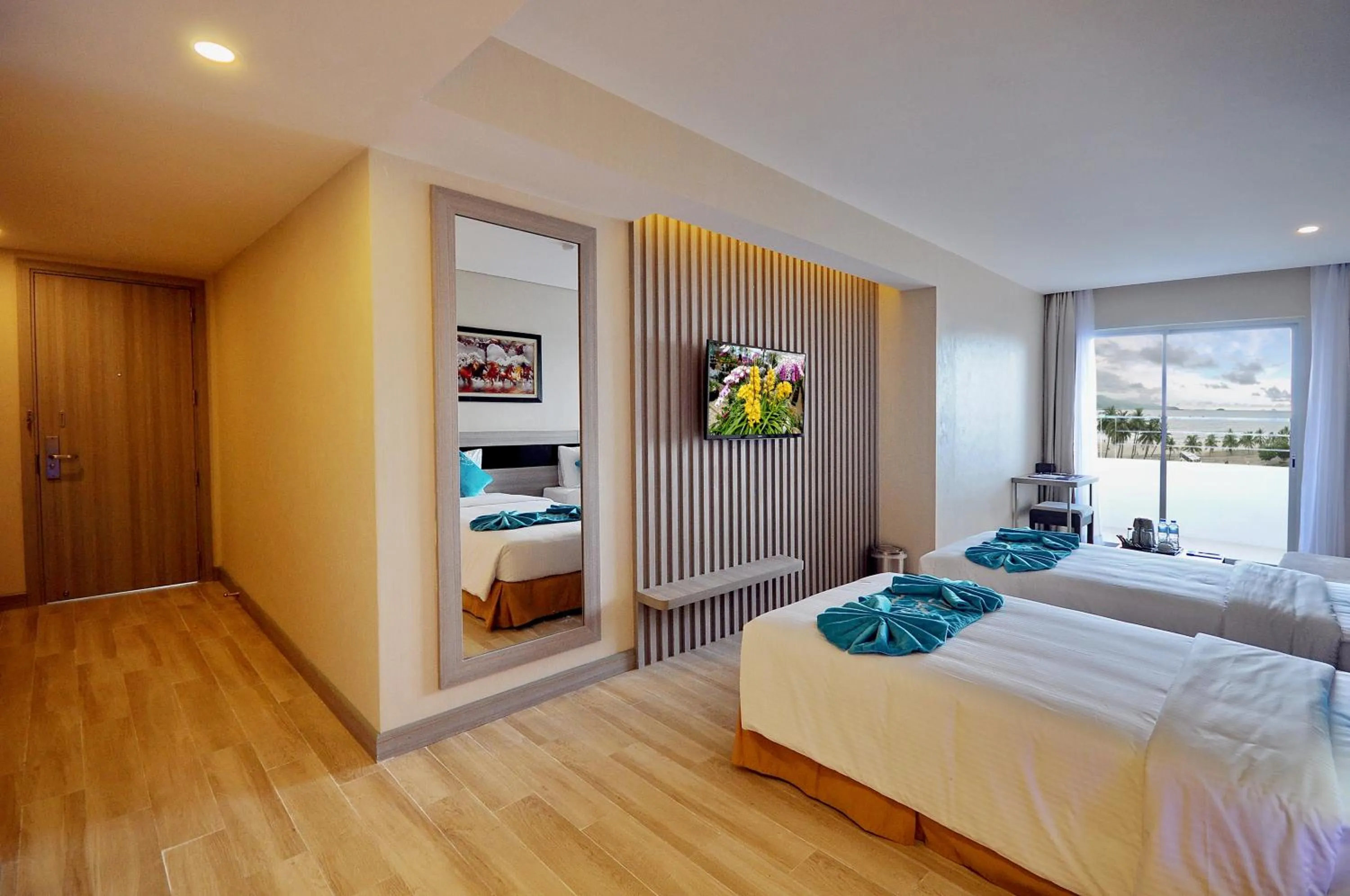 Bed in The MCR Luxury Nha Trang