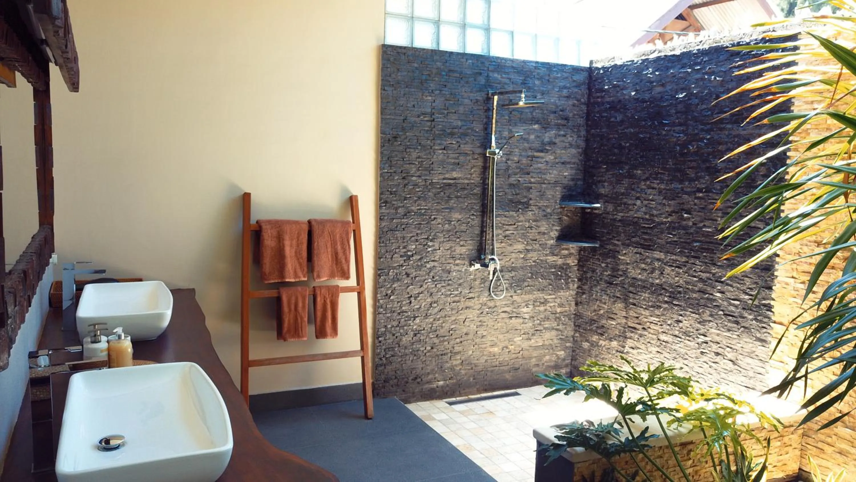 Bathroom in Gili Palms Villas