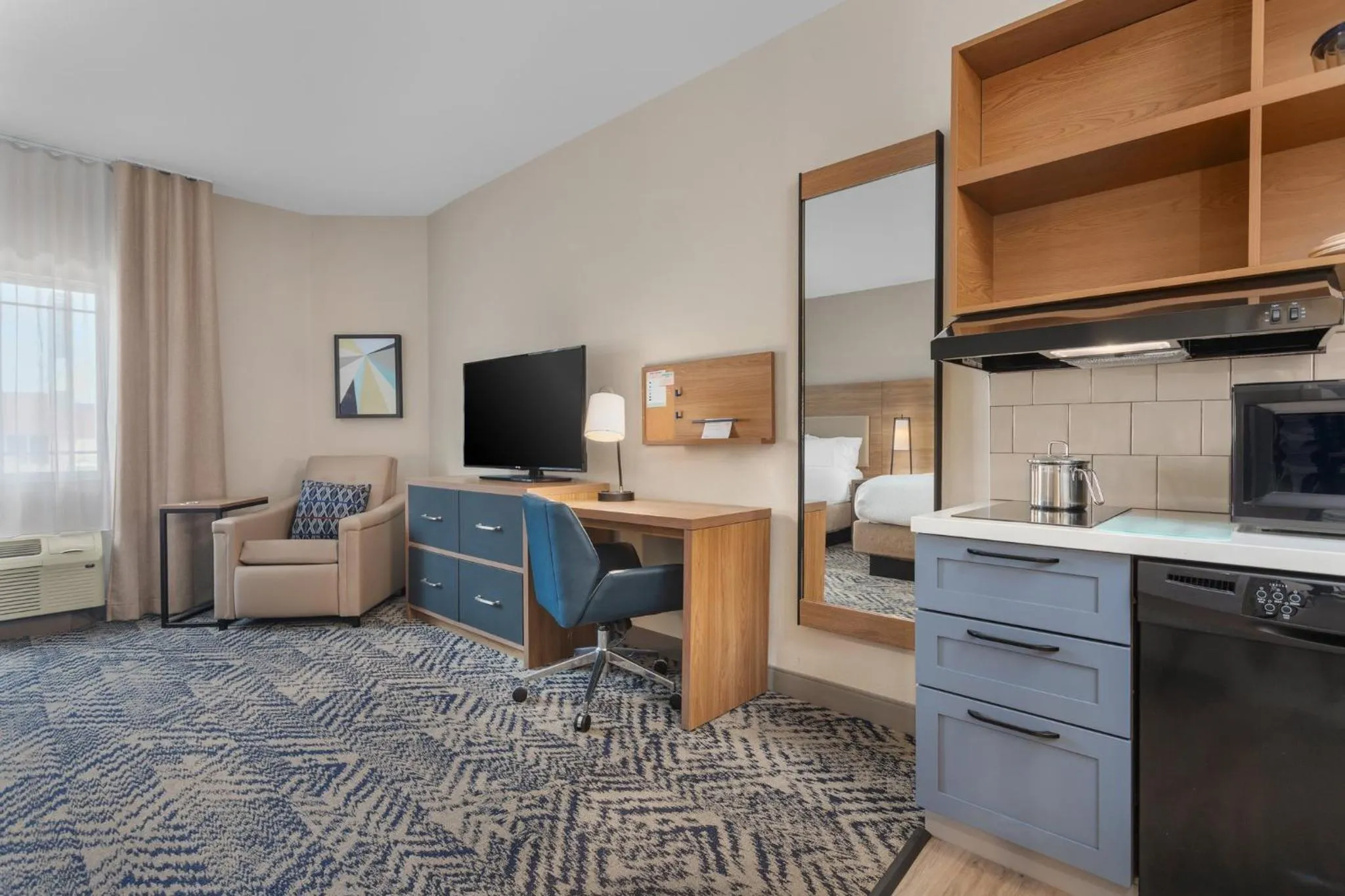 Photo of the whole room in Candlewood Suites La Crosse by IHG