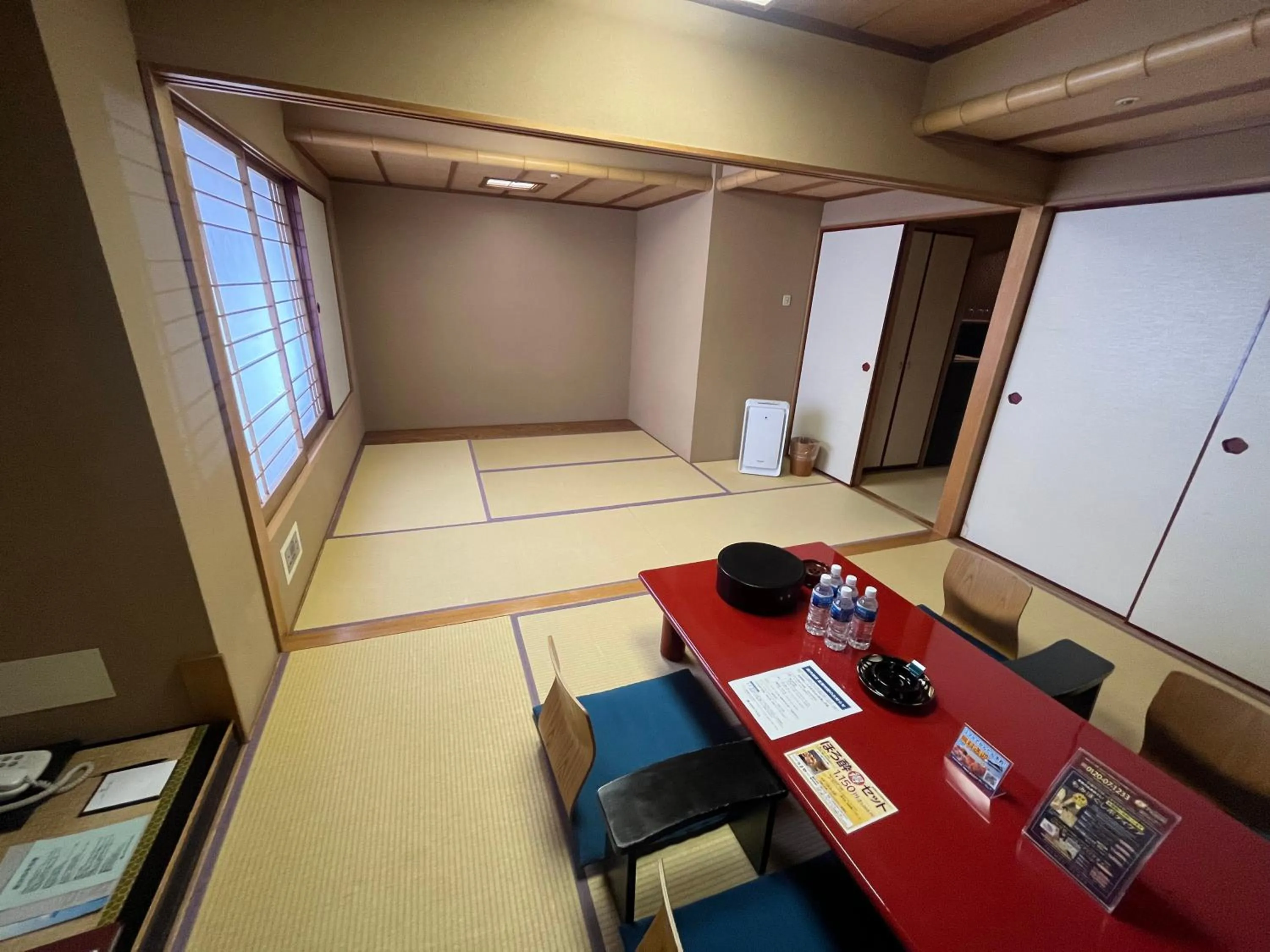 Living room in Jasmac Plaza Hotel