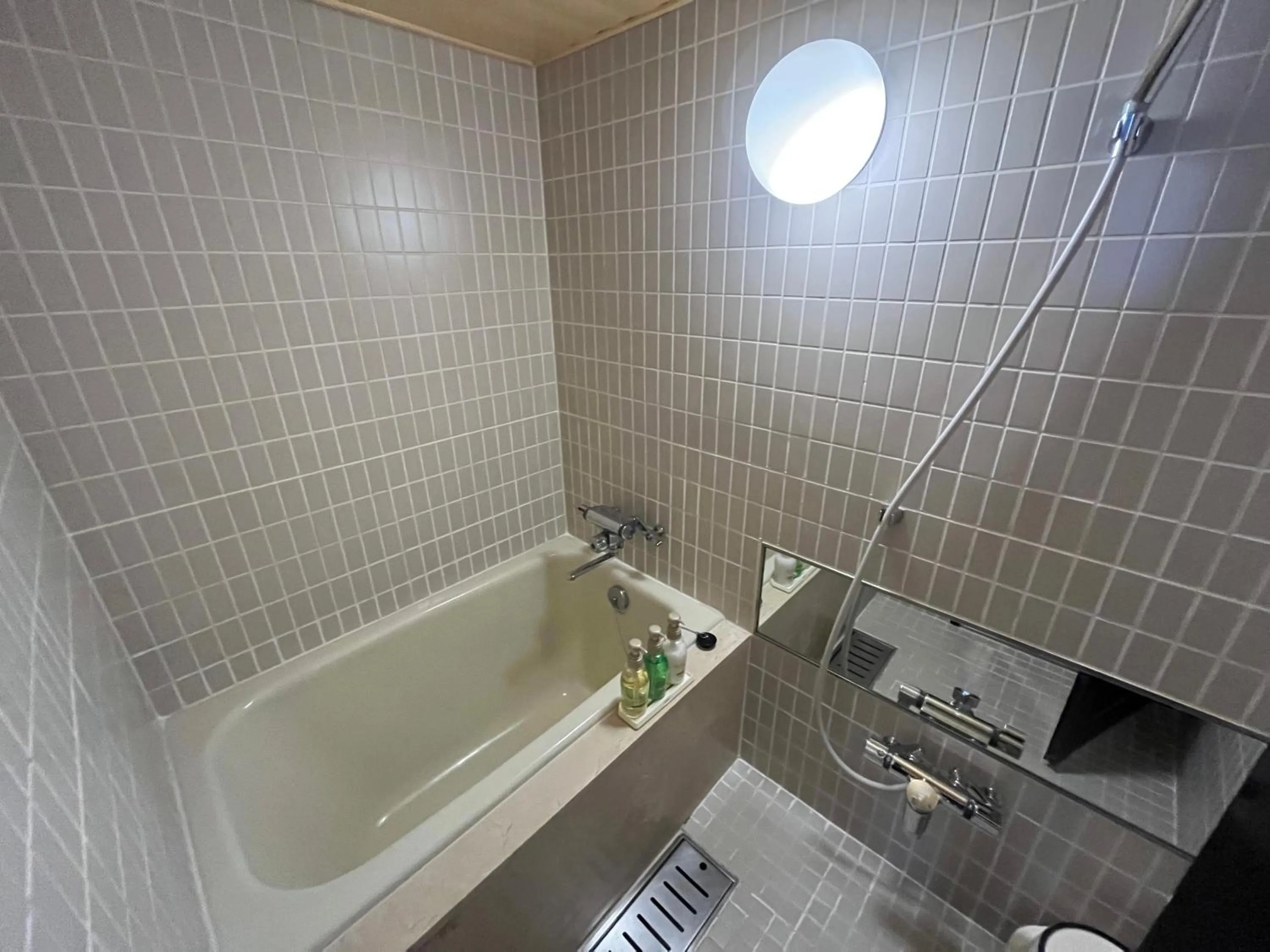 Bathroom in Jasmac Plaza Hotel