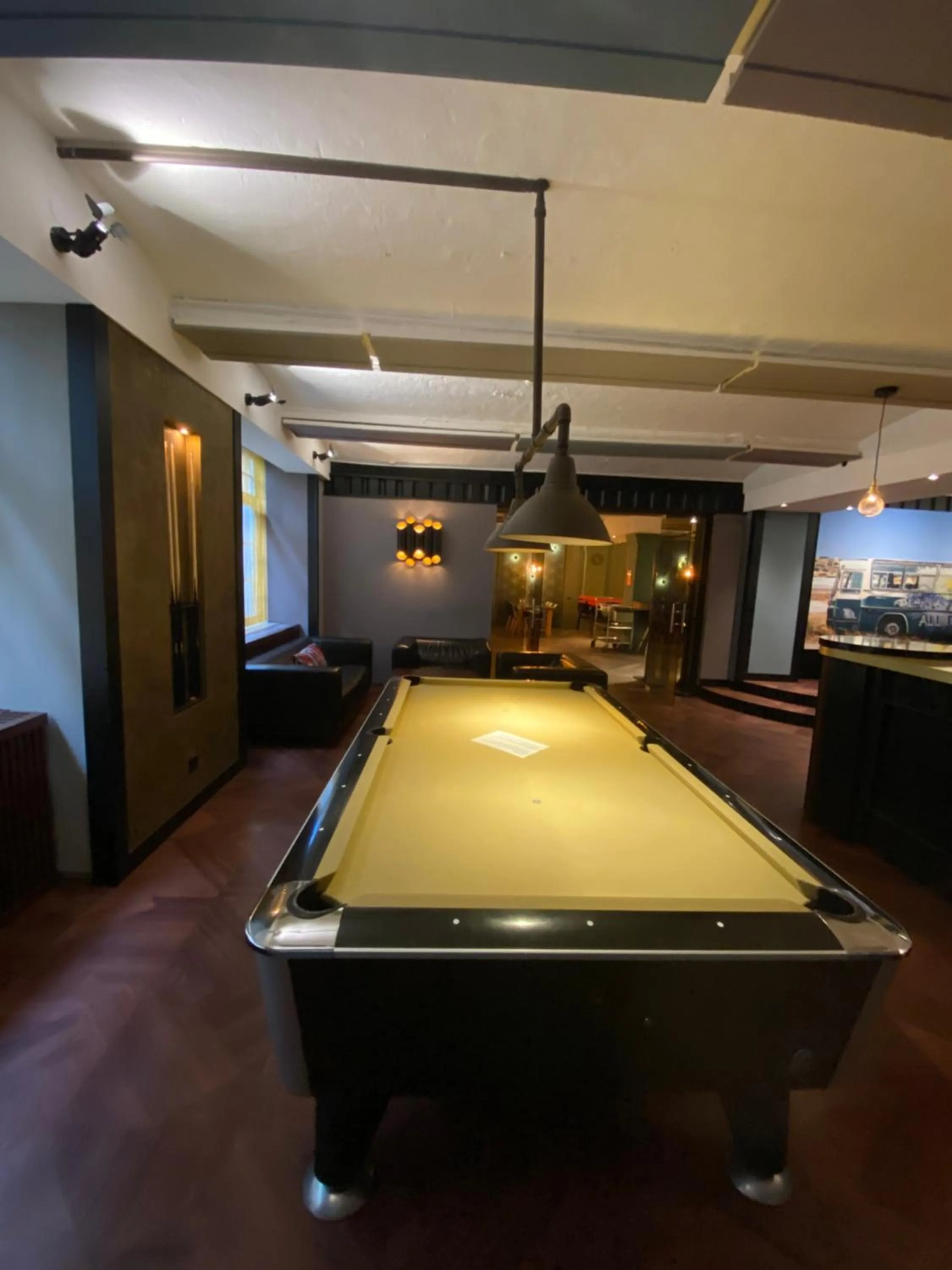 Billiard in Singer109 Hostel, Hotel & Apartment