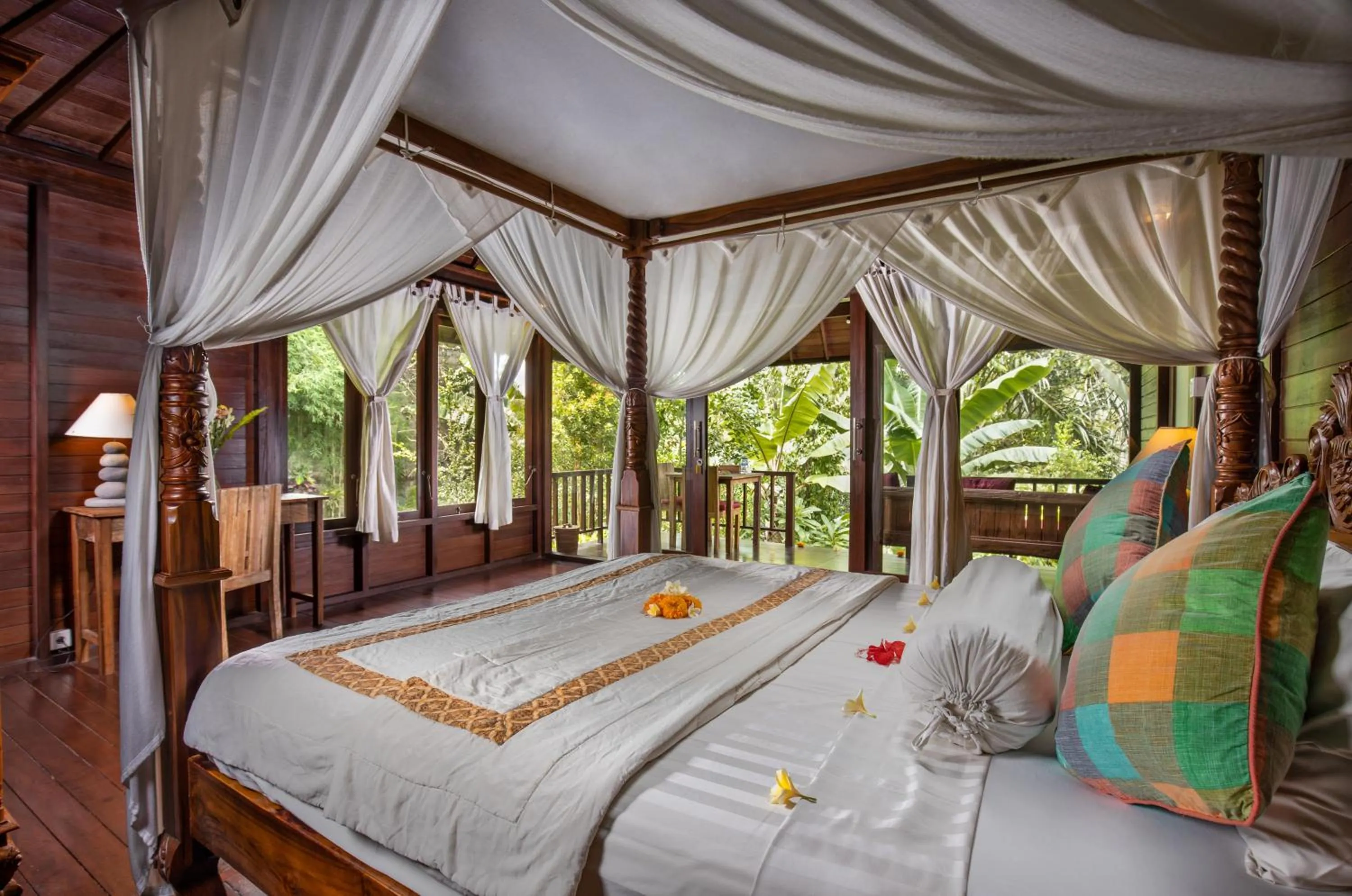 Photo of the whole room, Bed in Secluded Jungle Villa