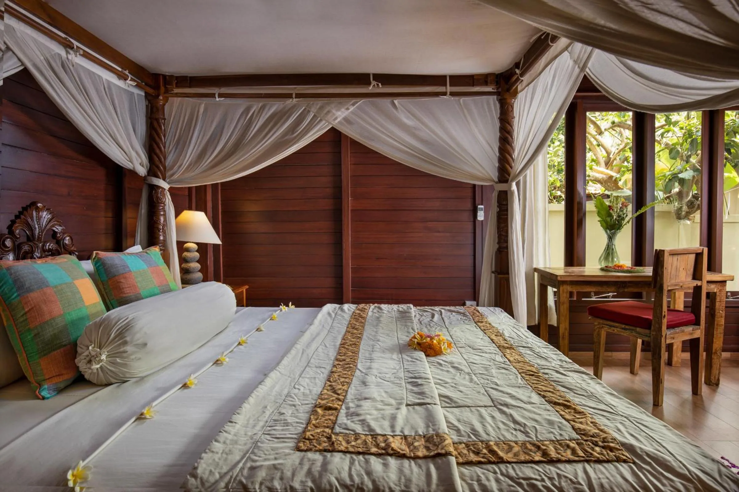 Bedroom, Bed in Secluded Jungle Villa