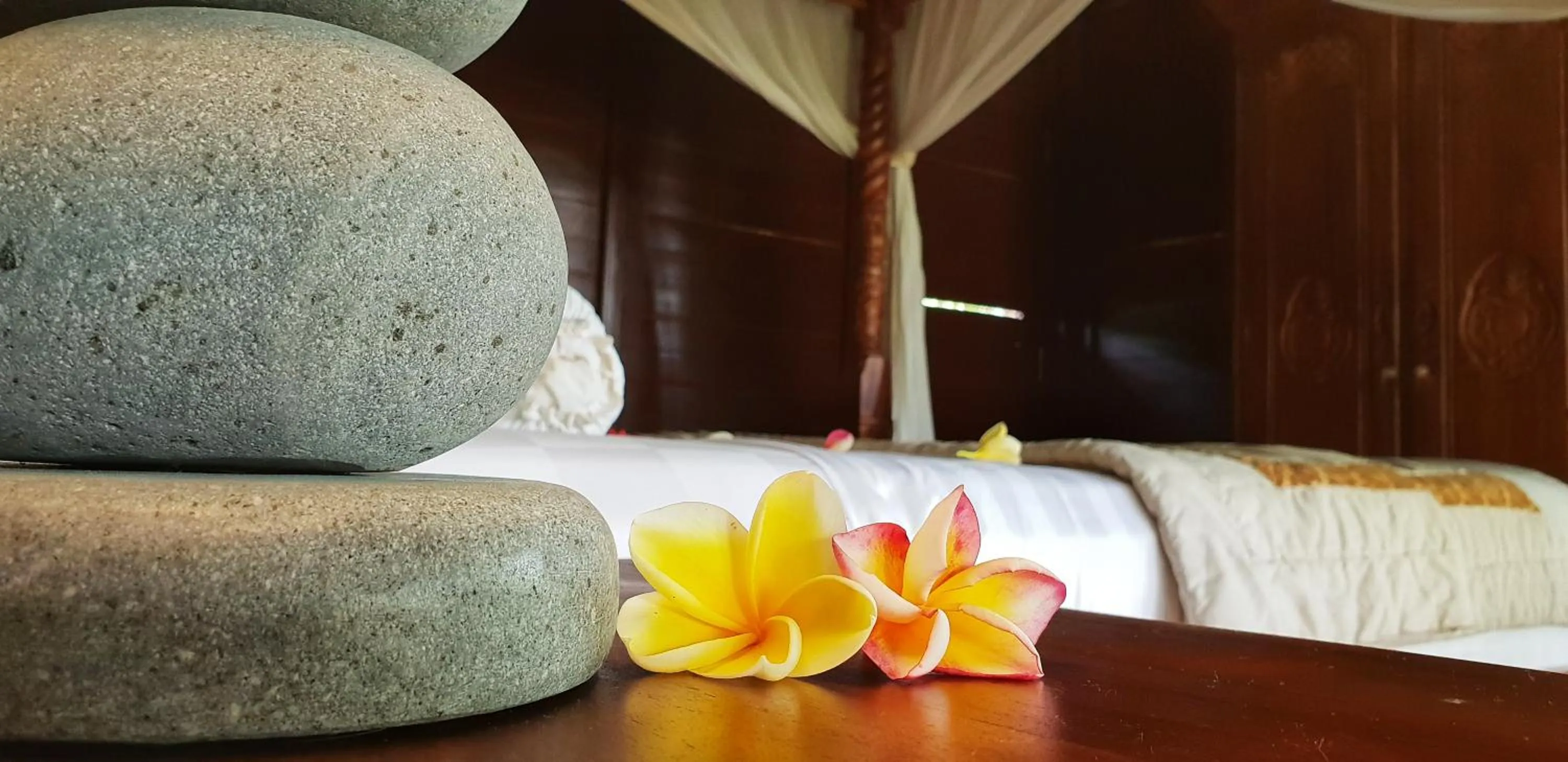 Bed in Secluded Jungle Villa