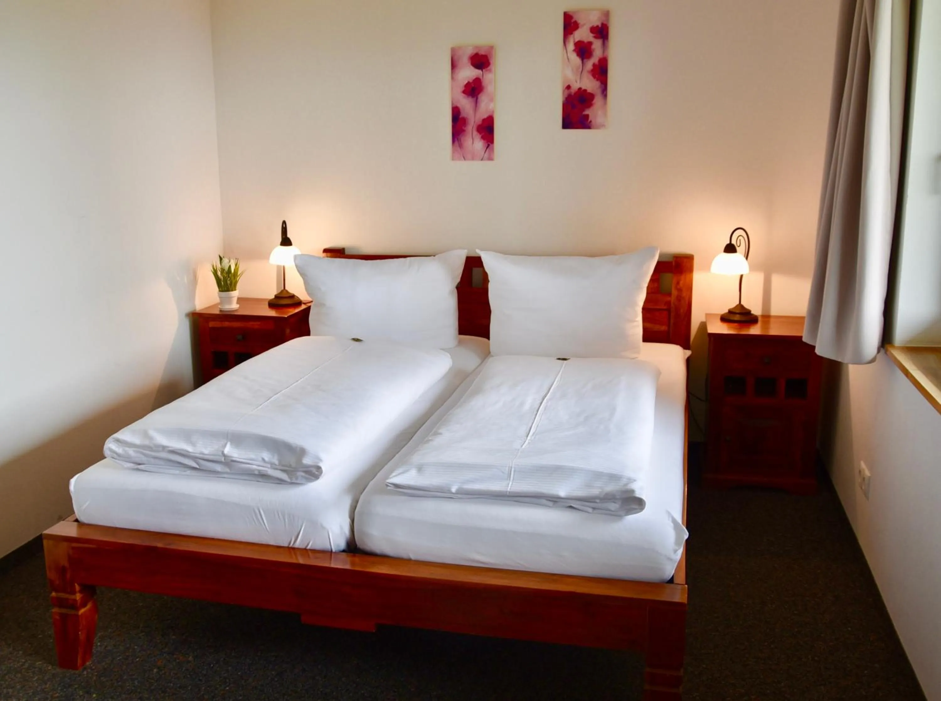 Bed in Hotel & Chalets Herrihof