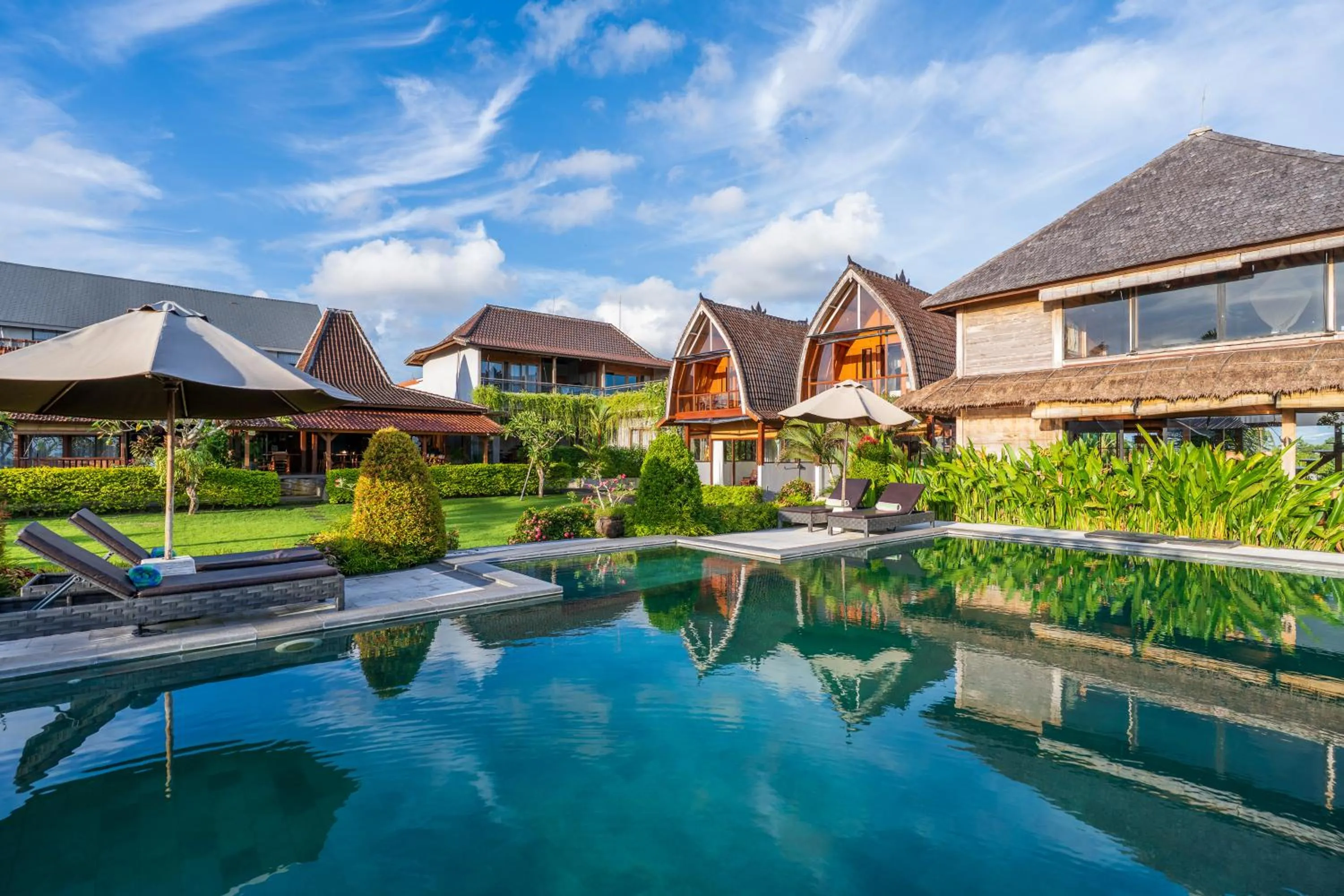 Property building in Canggu Wooden Green Paradise