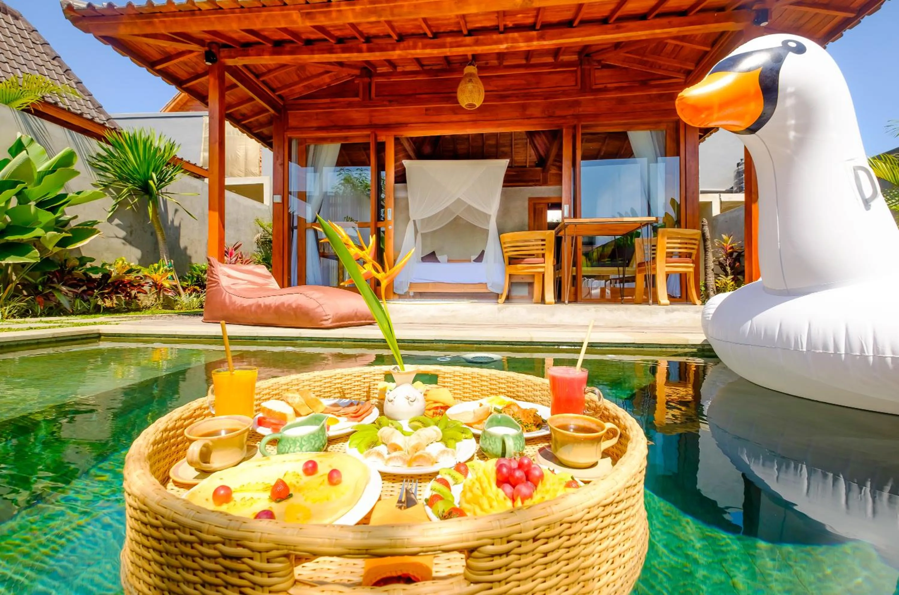 Day in Canggu Wooden Green Paradise