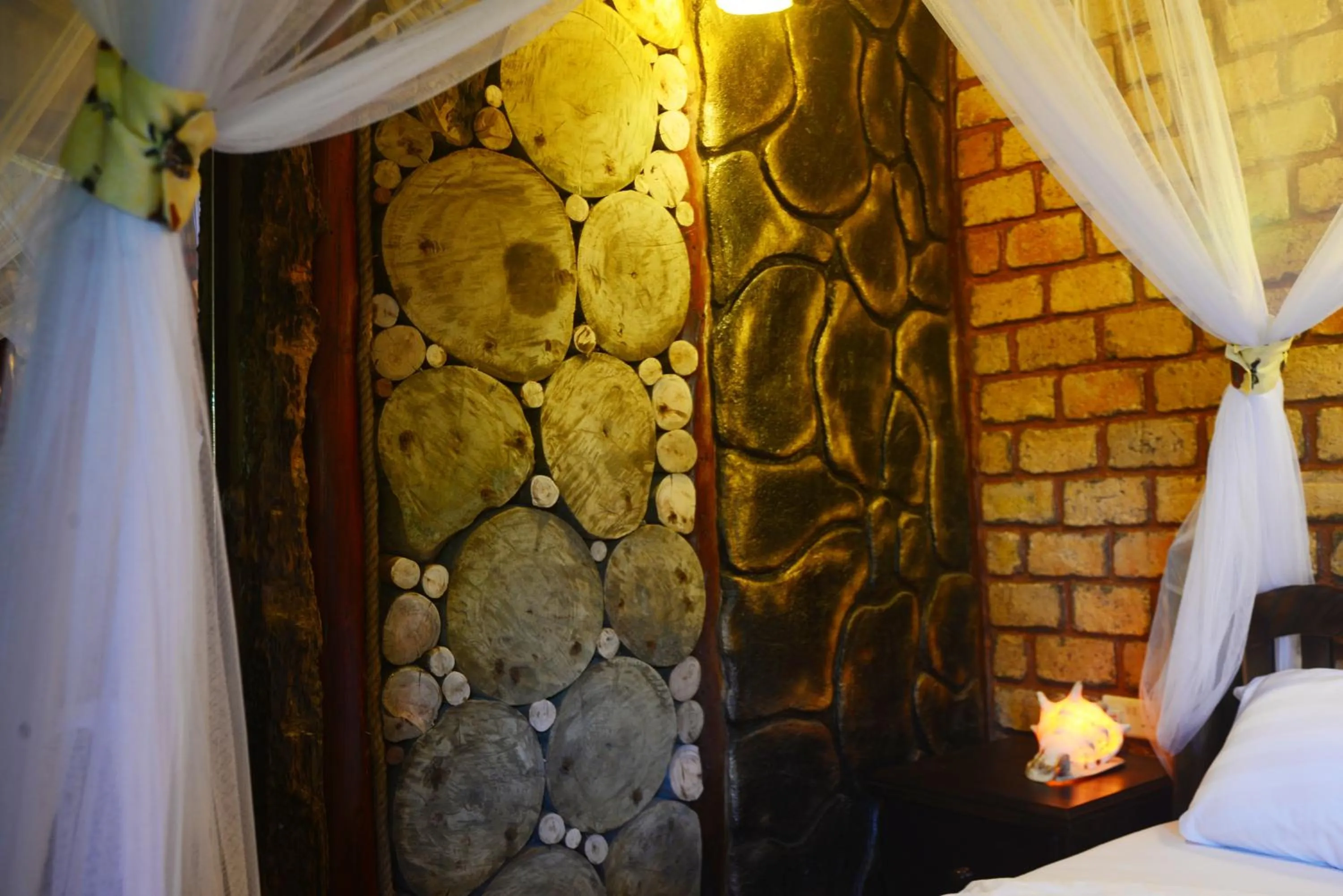 Bed in Serenada Eco Resort