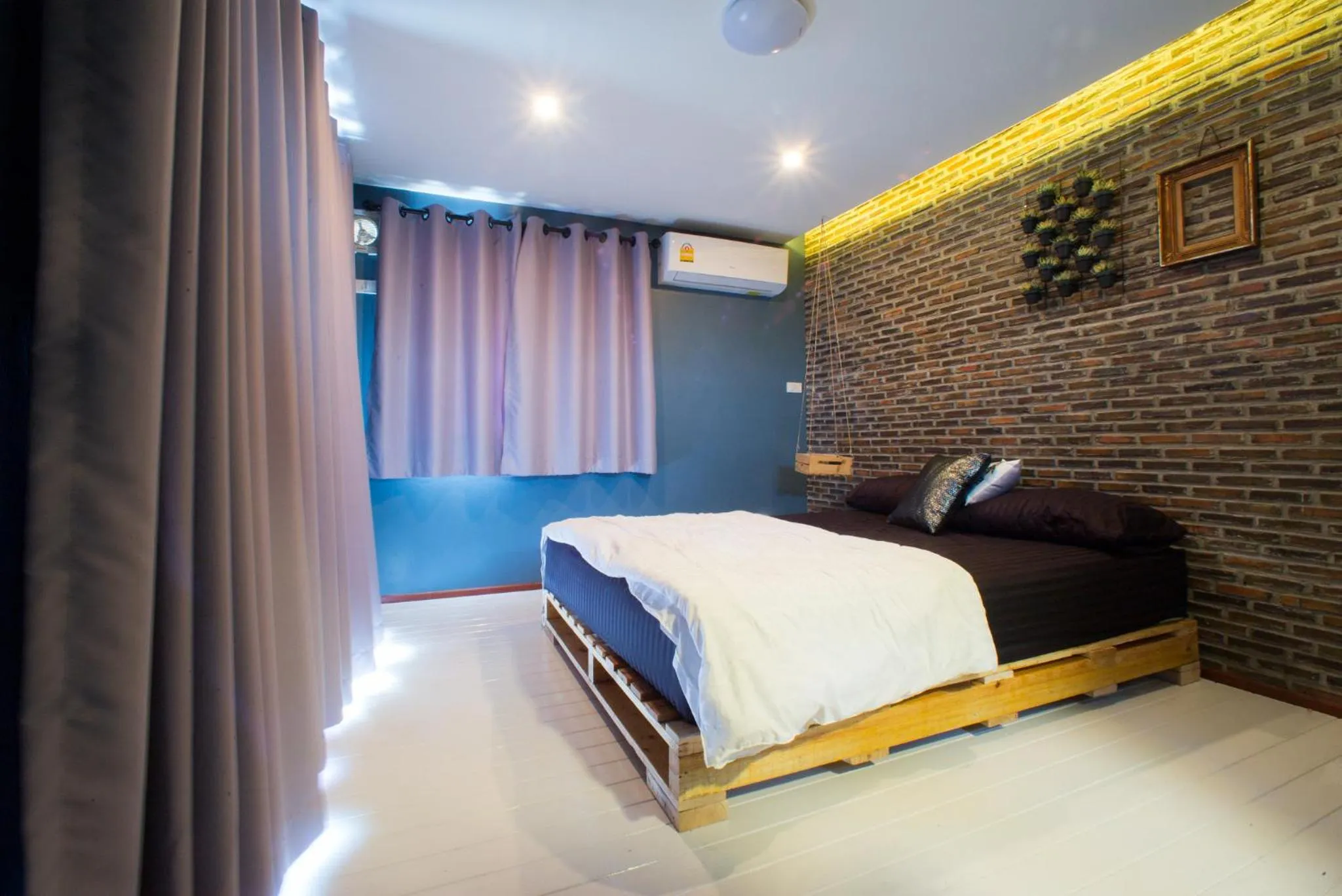 Bed in Patoey House