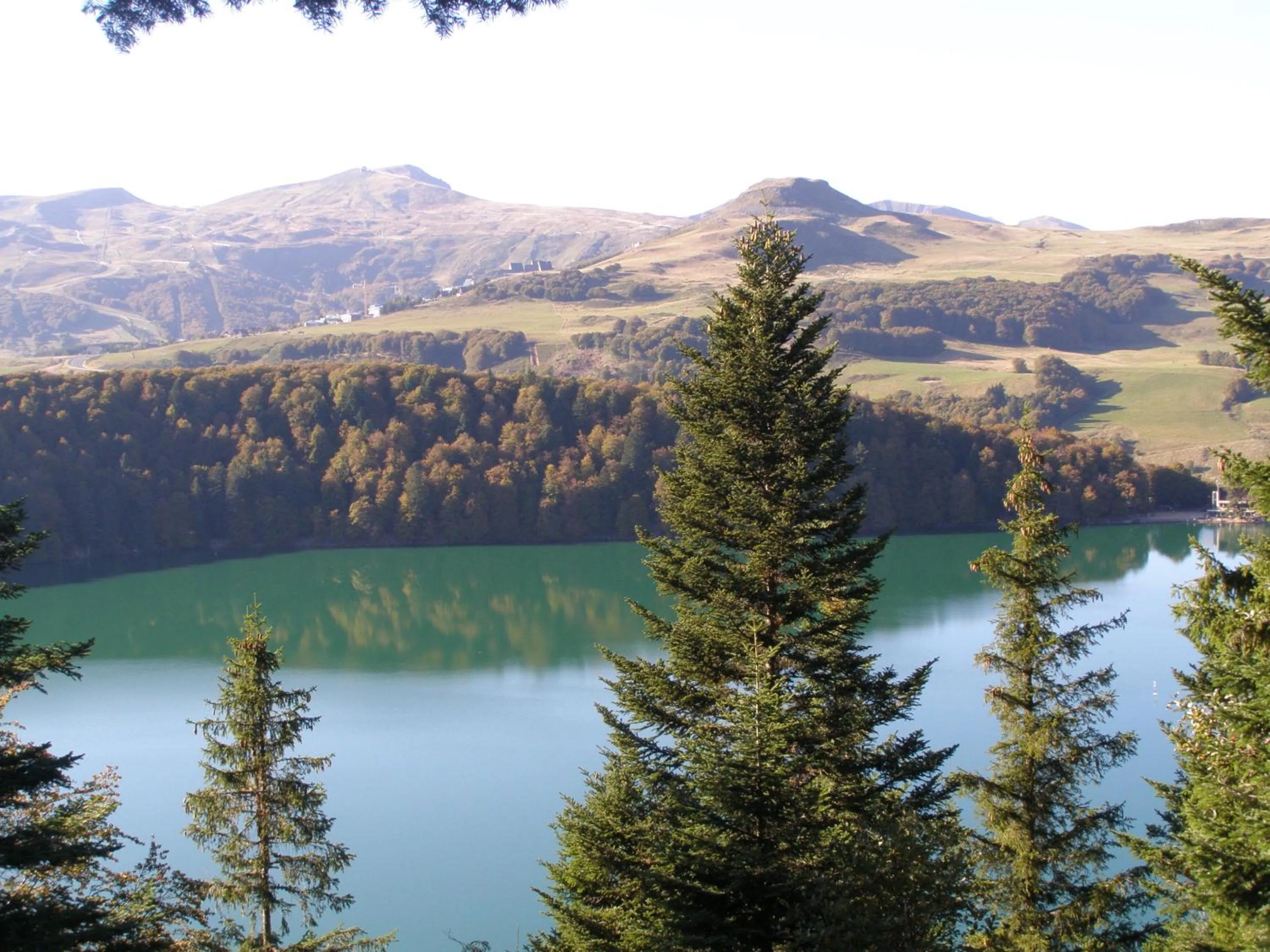 Area and facilities in Gergovia