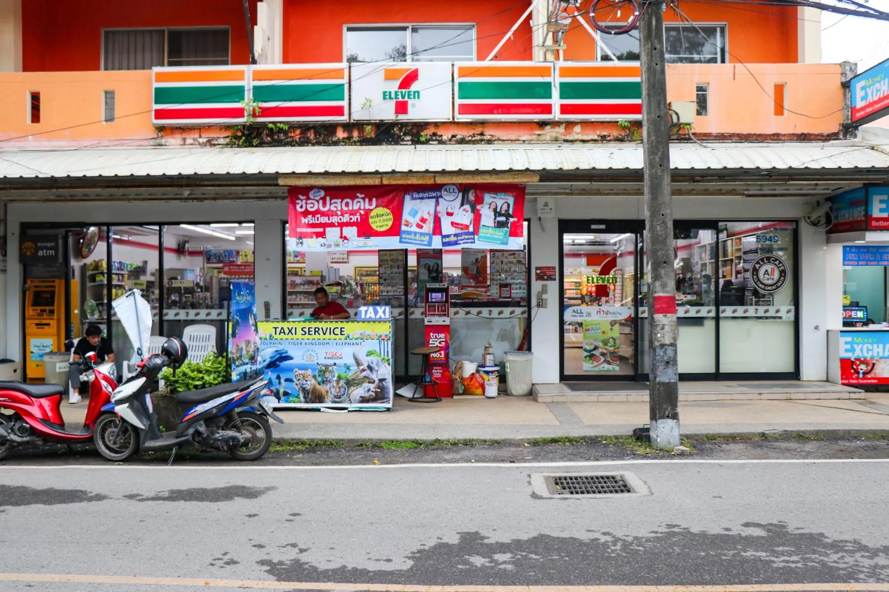 Supermarket/grocery shop in Andaman Seaside Resort Bangtao Beach