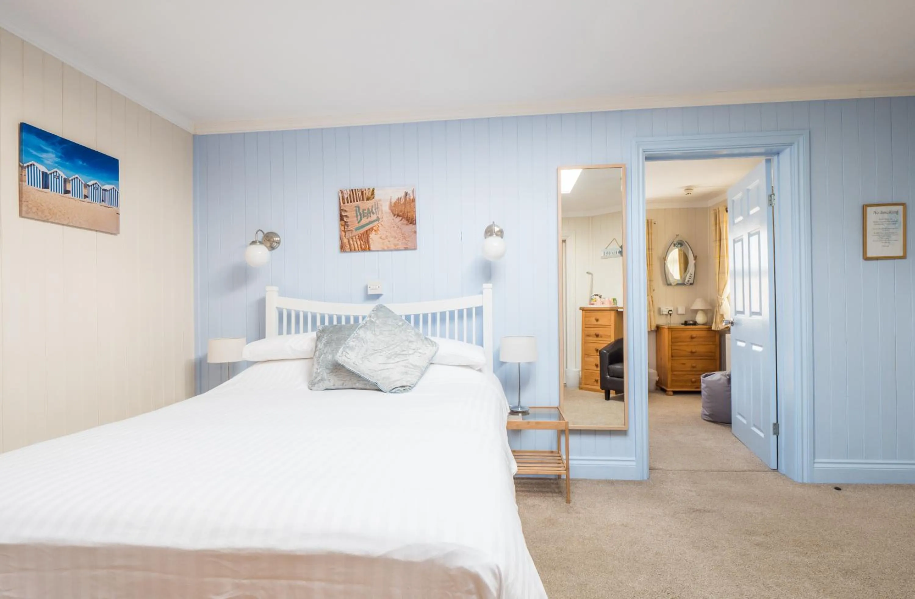 Bedroom, Bed in The Grafton Guest House