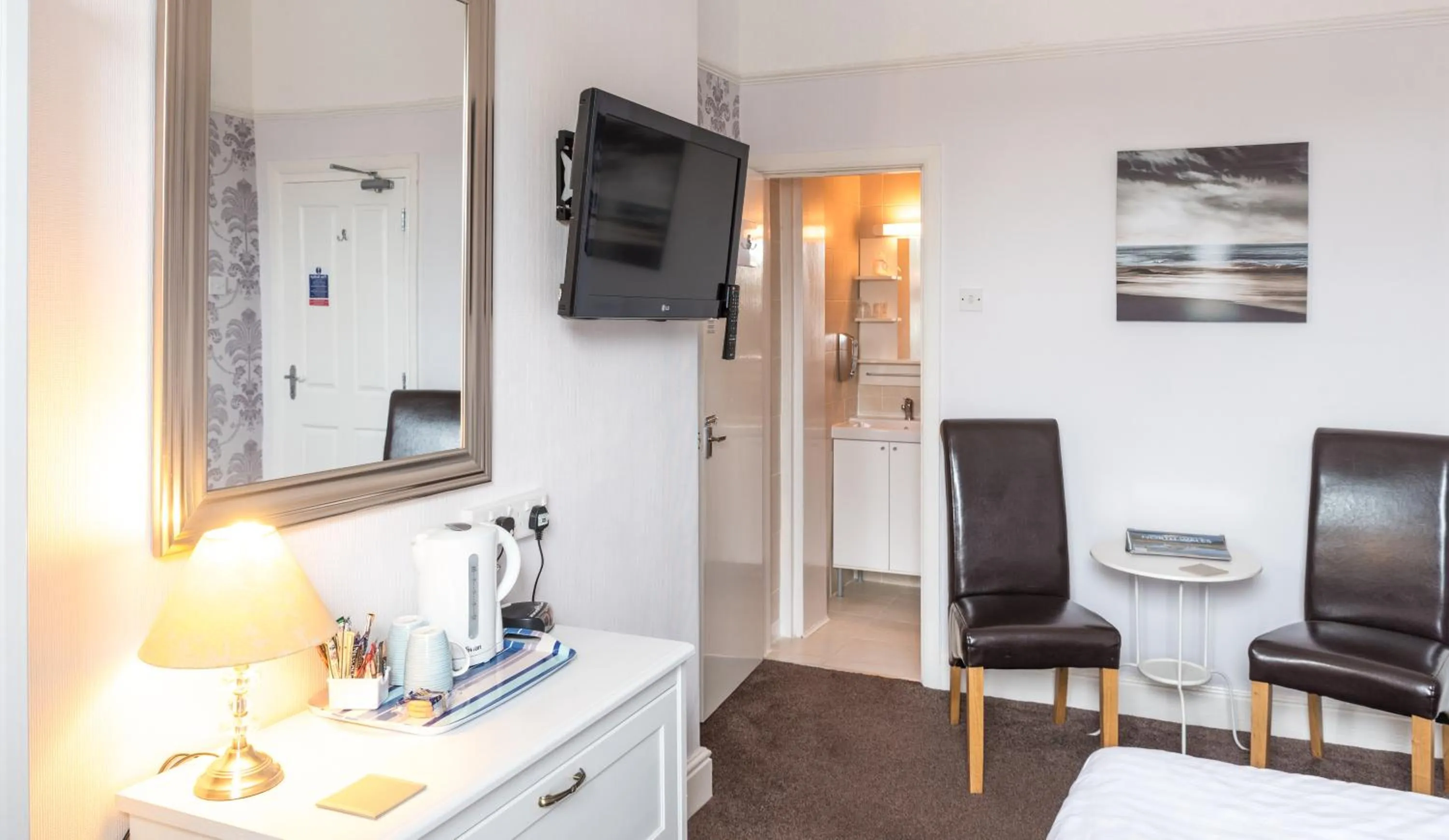 Bedroom in The Grafton Guest House