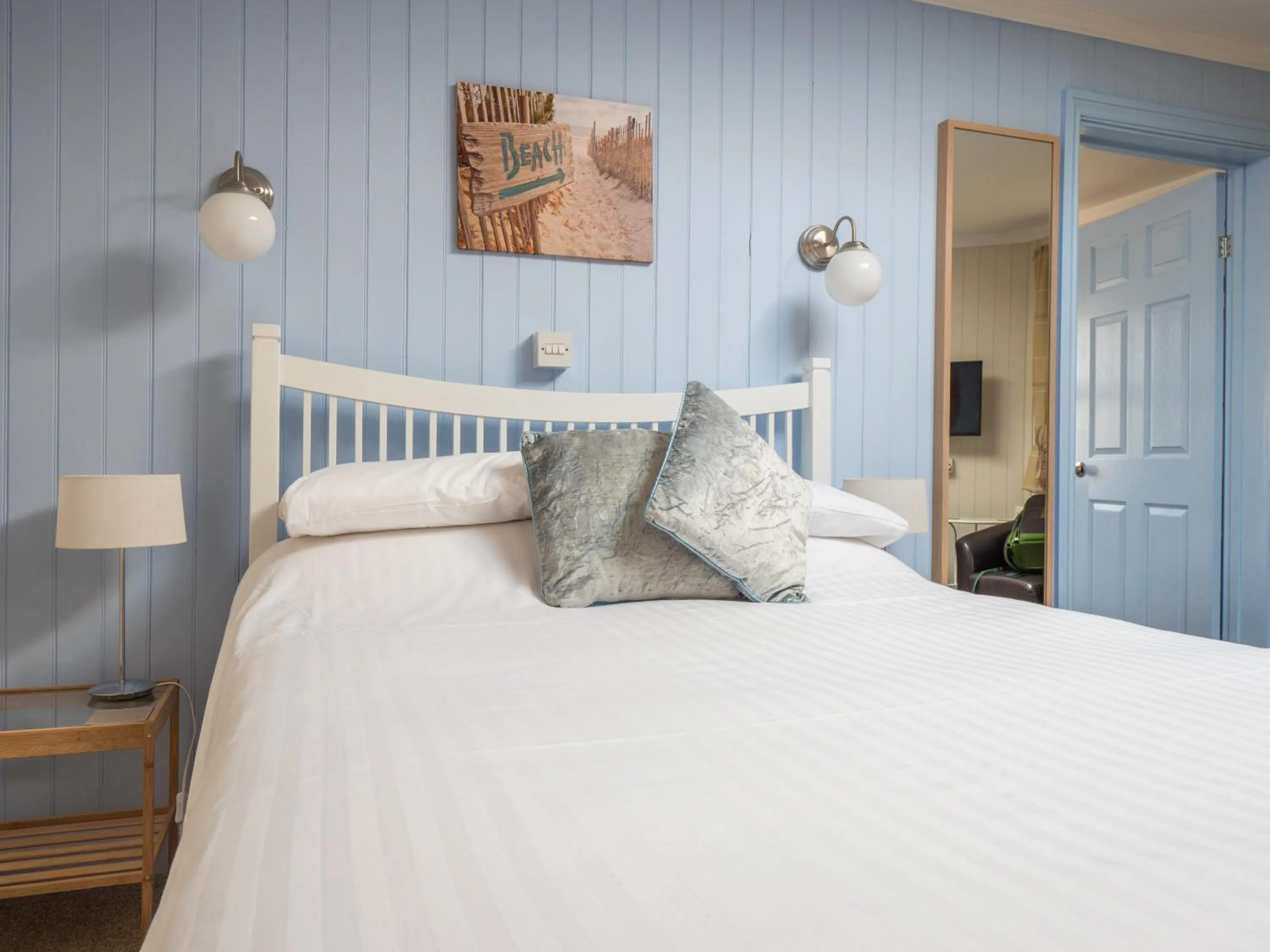 Bedroom, Bed in The Grafton Guest House